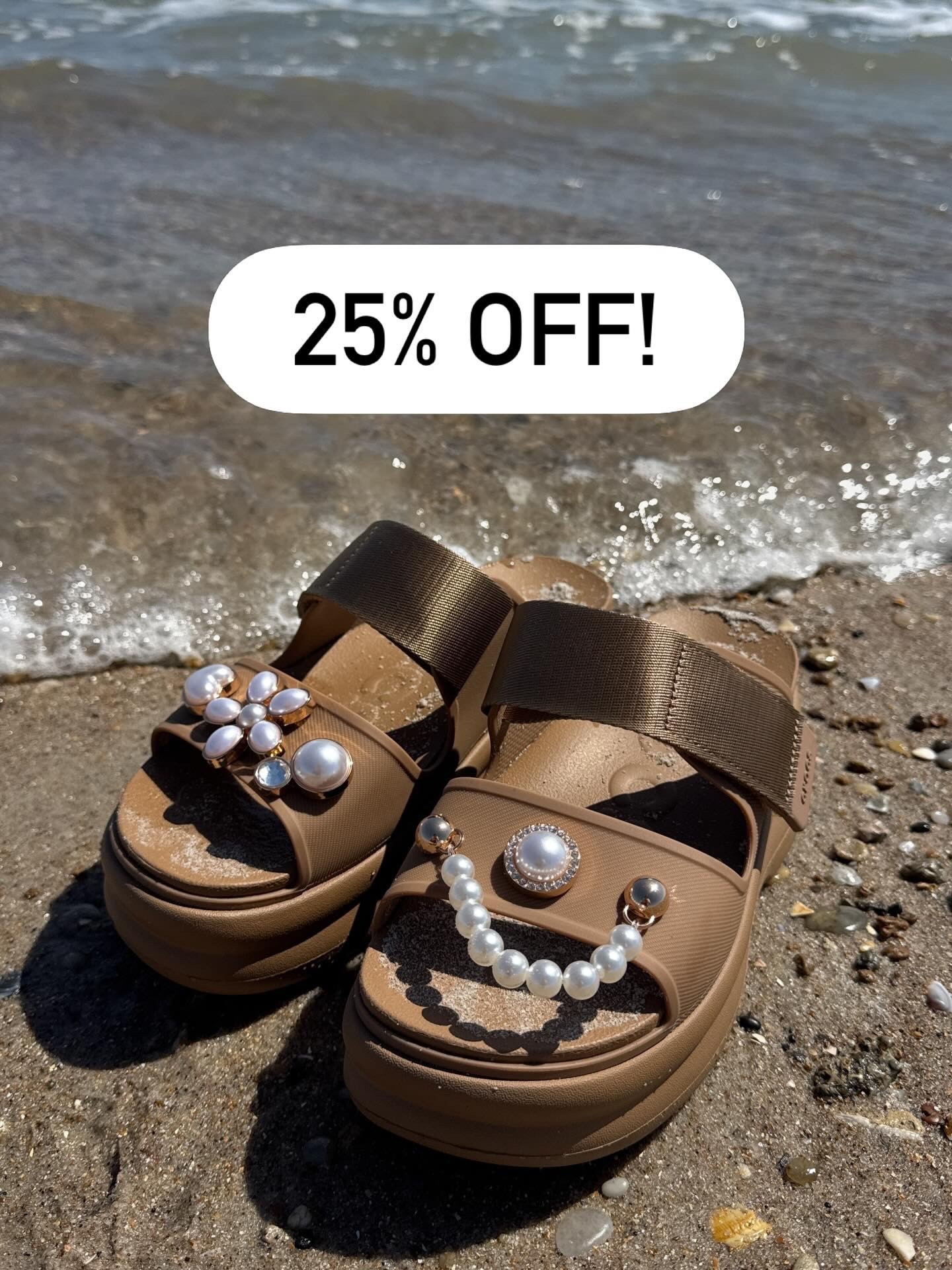 These crocs sandals are 25% off

#LTKSaleAlert