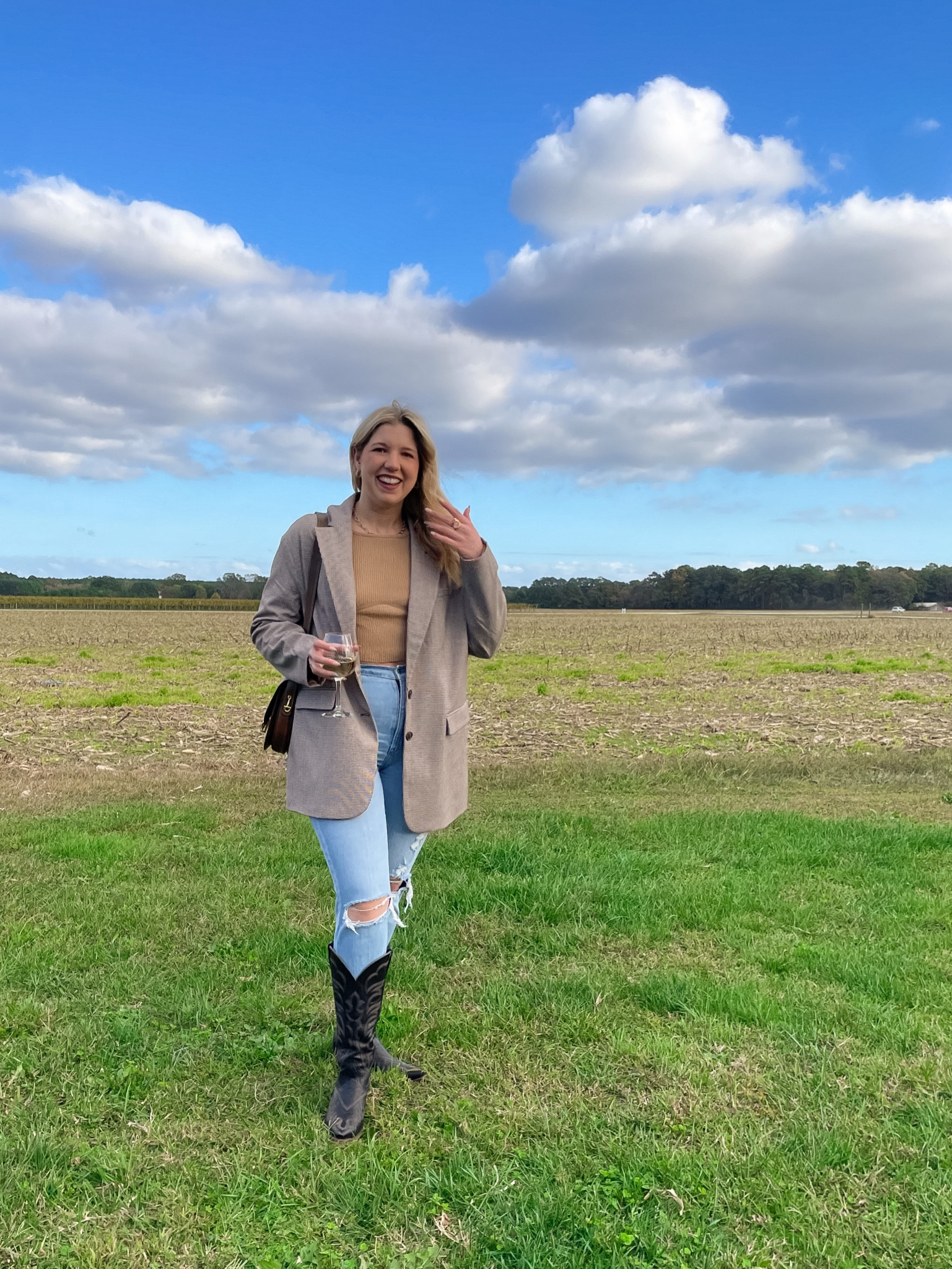 Last year’s fall outfit featuring my most worn blazer! The blazer is from target, but the exact style is sold out. Size 10 in jeans, medium in top, large in blazer and 10 in boots.

#LTKSeasonal