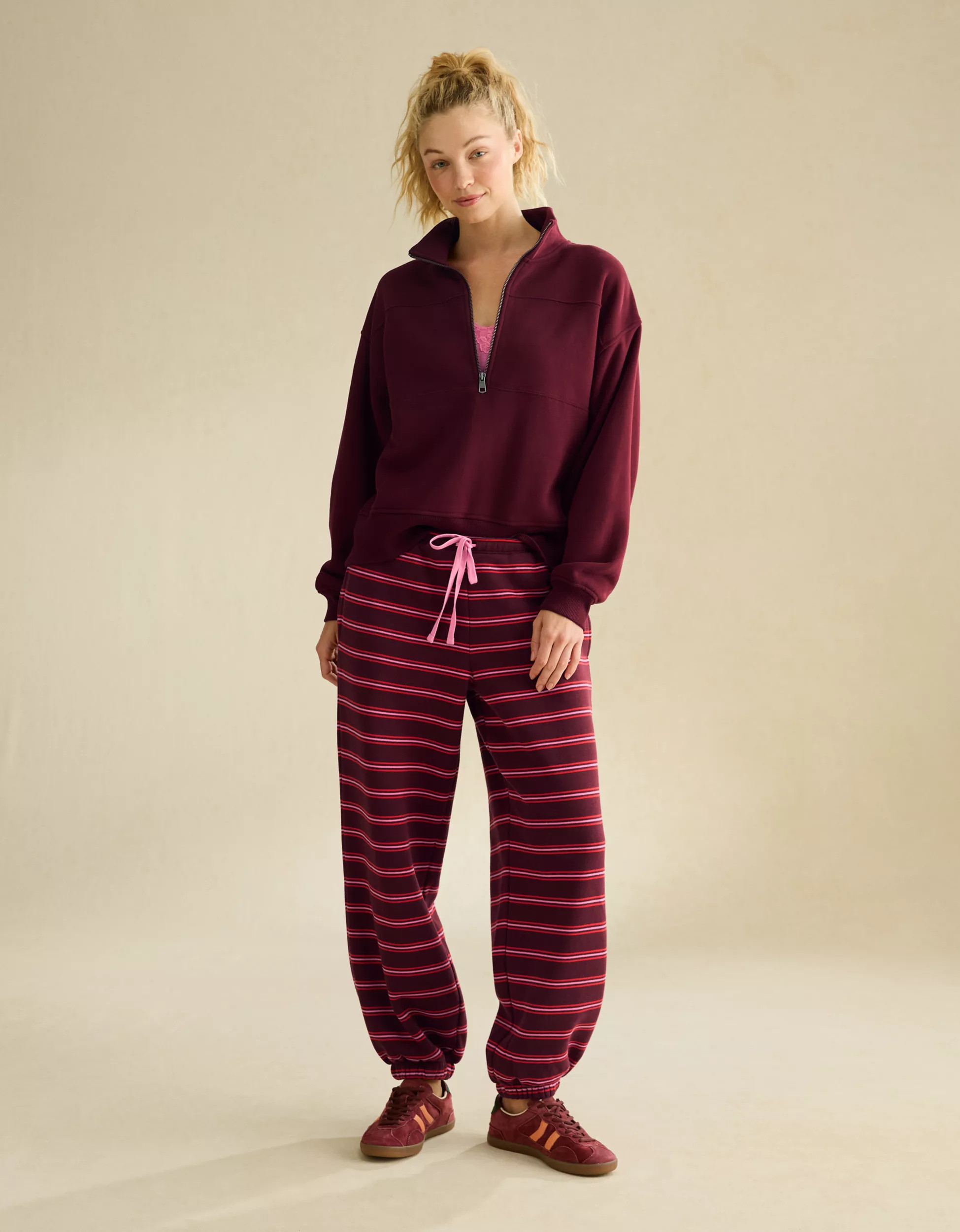 AE Everyday Luxe Low-Rise Baggy Jogger | American Eagle Outfitters (US & CA)