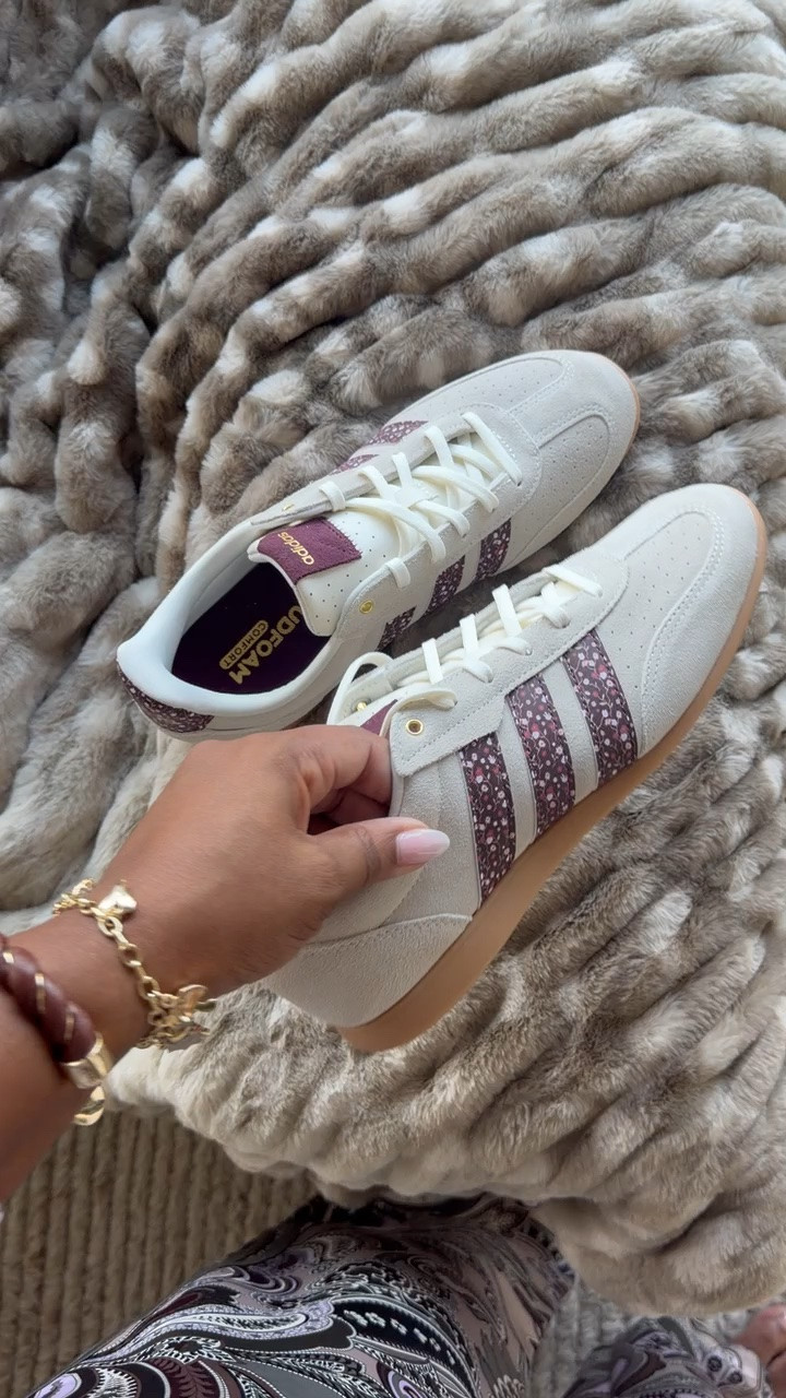 With my kids going back to school, I’ll be wearing these adidas at drop offs 🙌🏾

#createdwithadidas #adidaspartner @‌adidas

#LTKmomlife #LTKSeasonal