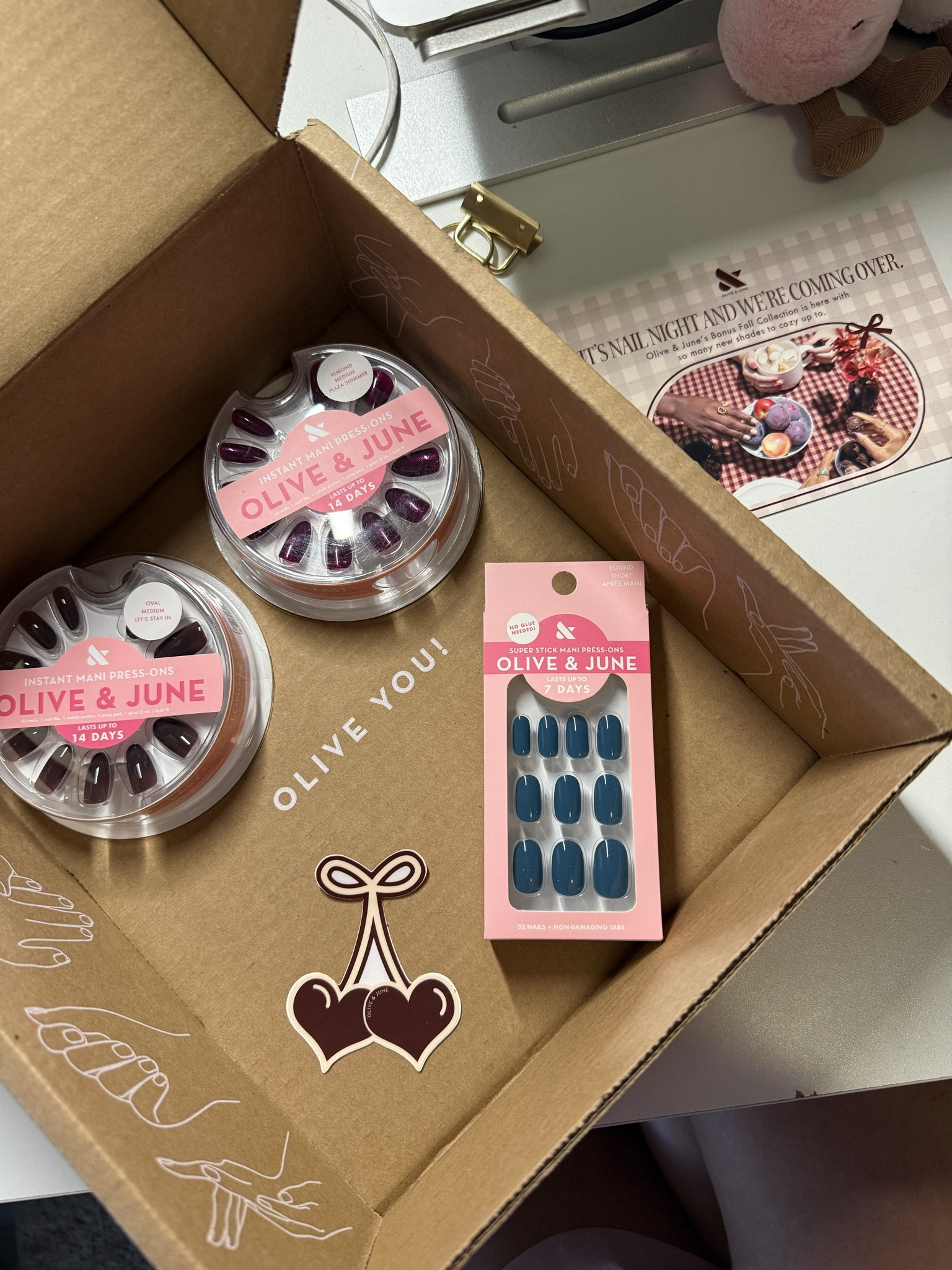 Cute fall press on nails 🧸

#LTKSeasonal #LTKGiftGuide #LTKHoliday