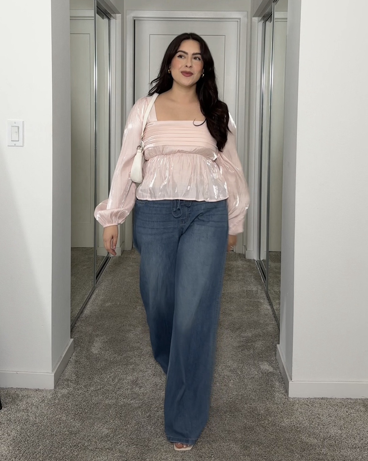 Girly casual Valentine’s Day look (both in a size large) 🤍💗

#LTKValentine #LTKootd #LTKgrwm