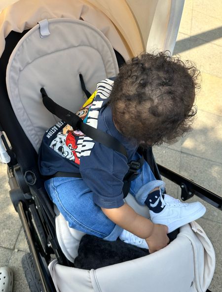 Fresh air forces 🤍

Tee & jeans @zarakids 
Socks @nike @tkmaxxuk 
Shoes @nike @jdsports 

#babyoutfit #baby #babyboy #babieswithstyle #babystyle #kidsfashion  #babiesofinstagram #babyboyfashion #zarakids #kidsofinstagram #babyootd #toddlerstyle #toddlerfashion #babyfashion #cutebabyoutfits #toddlerboystyle #babyboystyle 

#LTKbump #LTKbaby #LTKkids