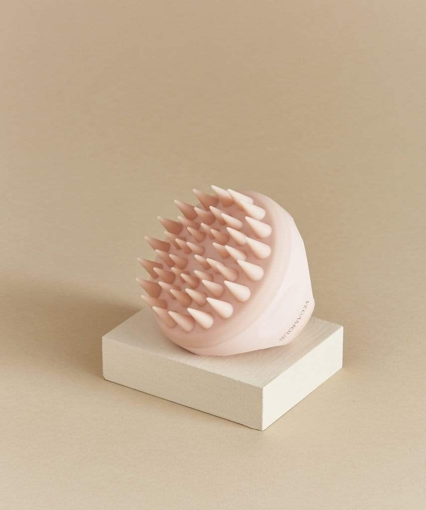 GRO Revitalizing Scalp Massager | Vegamour