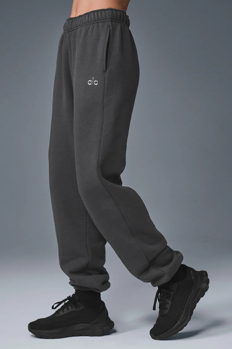 Accolade Sweatpant | Alo Yoga (US)