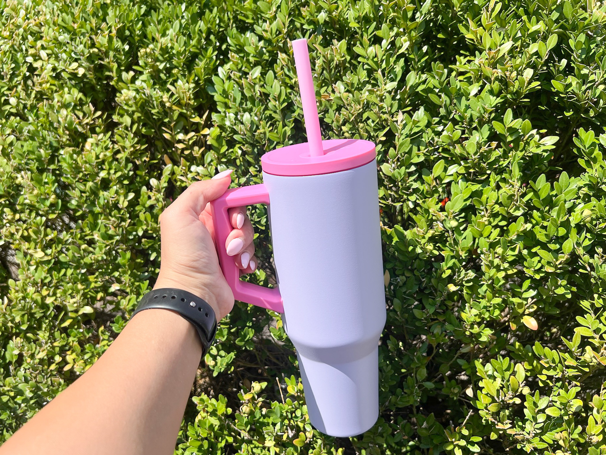 Stay hydrated the easy (and stylish) way 💧✨ with this tumbler with handle and straw—spill proof and insulated for all-day use! Designed to keep your drinks hot or cold for hours, it’s perfect for work, errands, or on-the-go days 💖🥤. With a sturdy handle and secure lid, it makes sipping convenient without the mess 👀✨. Trust me, this is one daily essential you’ll carry everywhere 💕

#tumbler #waterbottle #hydration #drinkware #homeessentials #onthego #dailyessentials #lifestyleupgrade #coffeelover #stayhydrated #kitchenessentials #travelcup #reusable #sustainableliving #modernliving #musthave #drinkwarestyle #ltkhome #ltkfinds #hydrationgoals #everydaycarry #coffeeonthego #stylishliving #practicalstyle 

 