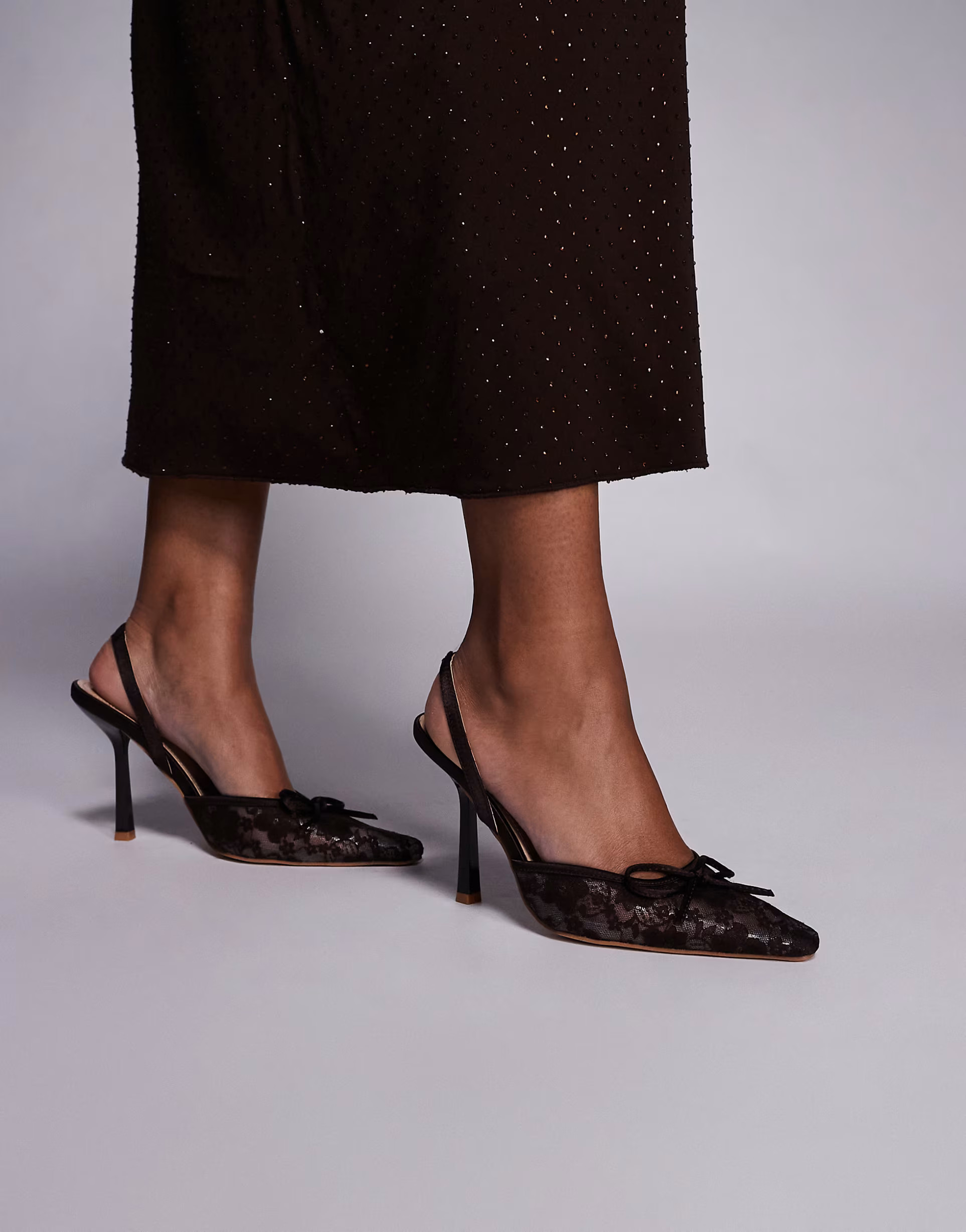 SIMMI London – Bebee – Schuhe aus brauner Spitze mit Absatz | ASOS (Global)