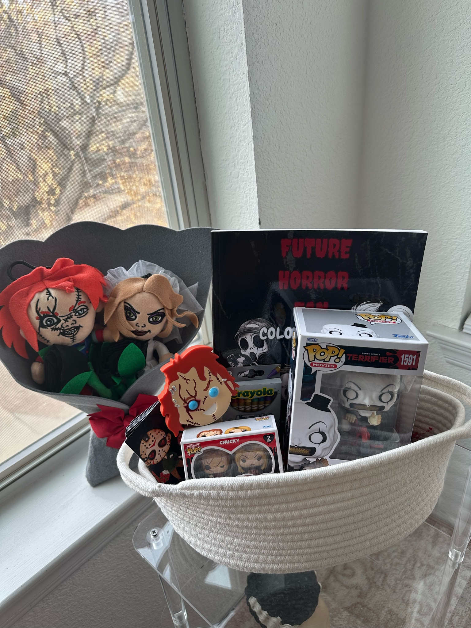 Horror Valentine’s Day Basket 

#LTKGiftGuide #LTKSeasonal #LTKKids