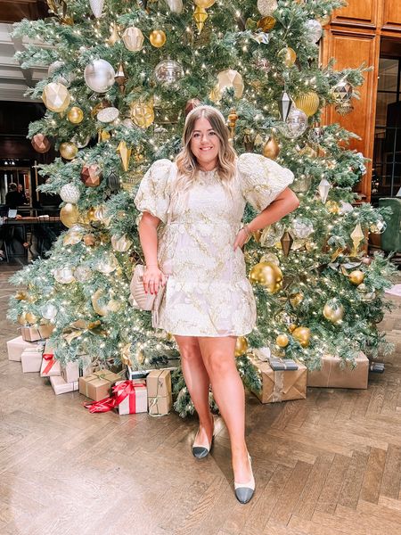 Merry Christmas Eve 🎄✨❤️

Throwing it back to Christmas tea with my mom at my fave @thefrenchroom_ at @theadolphushotel ☕️

Holiday dress, Christmas dress, New Year’s Eve dress, nye dress, new years dress

#LTKmidsize #LTKHoliday