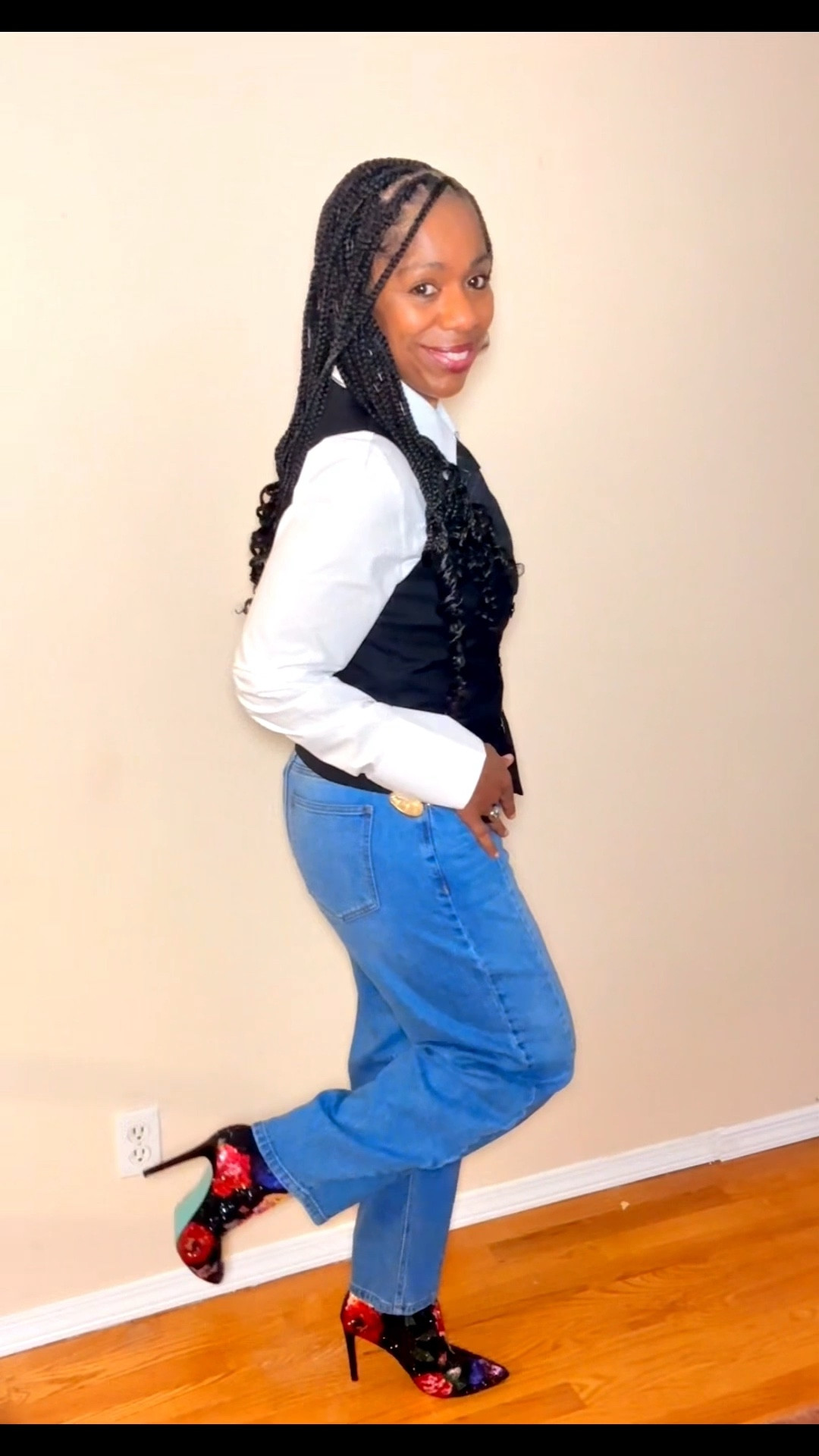 Statement boots that instantly elevate ANY outfit 👏

✔ True to size (I’m a 9)
✔ Turns a simple look into a statement
✔ Styled 2 easy ways

If you want one standout piece that does the work for you… this is it

#LTKMidsize #LTKOver40 #LTKSaleAlert