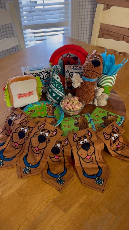 the perfect scooby doo dog party! 🐶🐶