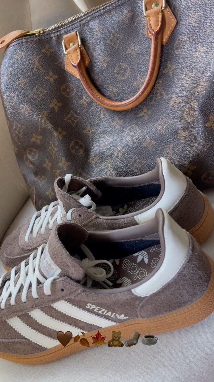 Best selling Fall Shoes 🤎☕️🫶🏼🍁
Adidas brown sneakers 
Fall Fashion 
October 

#LTKStyleTip #LTKShoeCrush #LTKVideo
