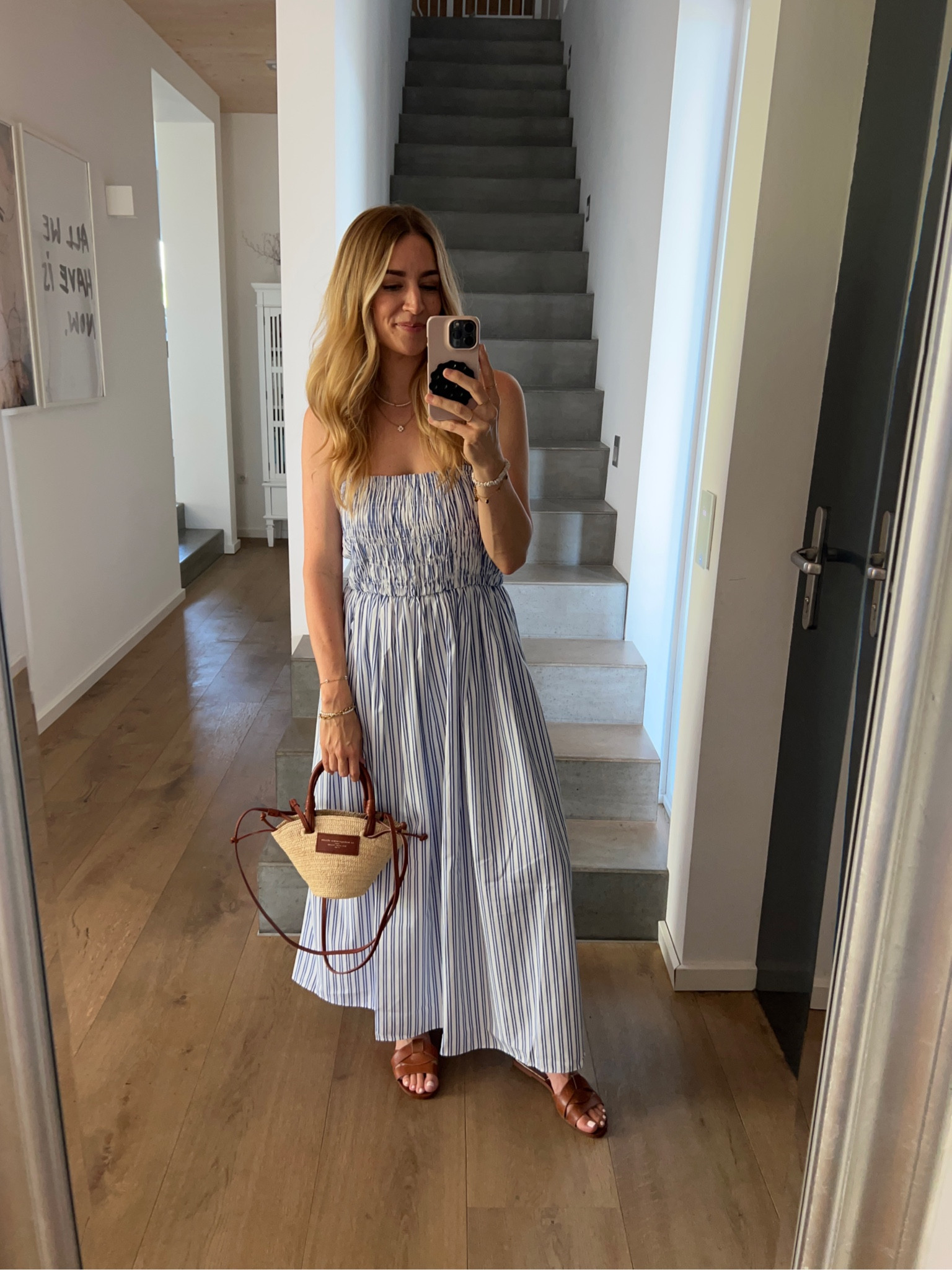 🦋🩵🤍🌞

#LTKdeutschland #LTKeurope #LTKstyletip