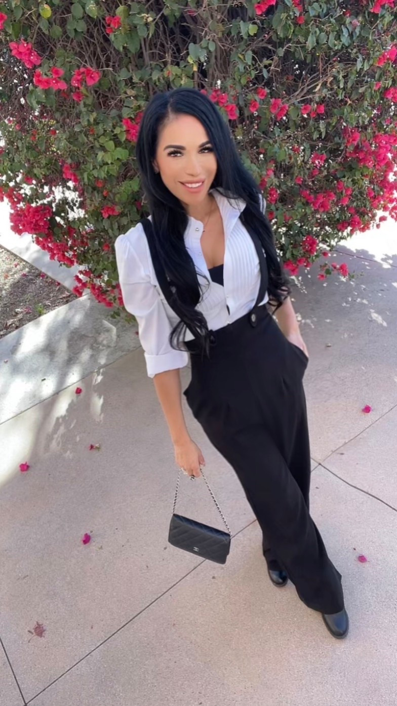 Affordable Fashion for Trendy moms! 
So comfy and stylish 🎂🖤

#LTKPetite #LTKootd #LTKmomlife