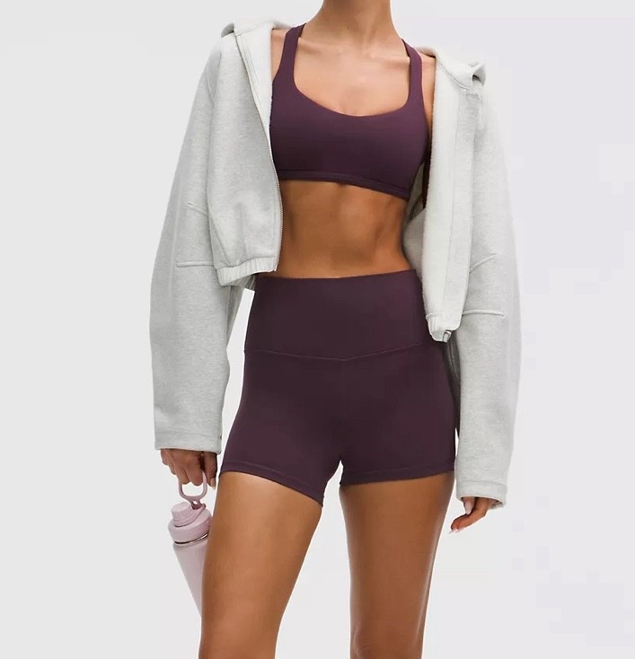 Lulu black plum 🍇🤎

#LTKHoliday #LTKFindsUnder100 #LTKStyleTip