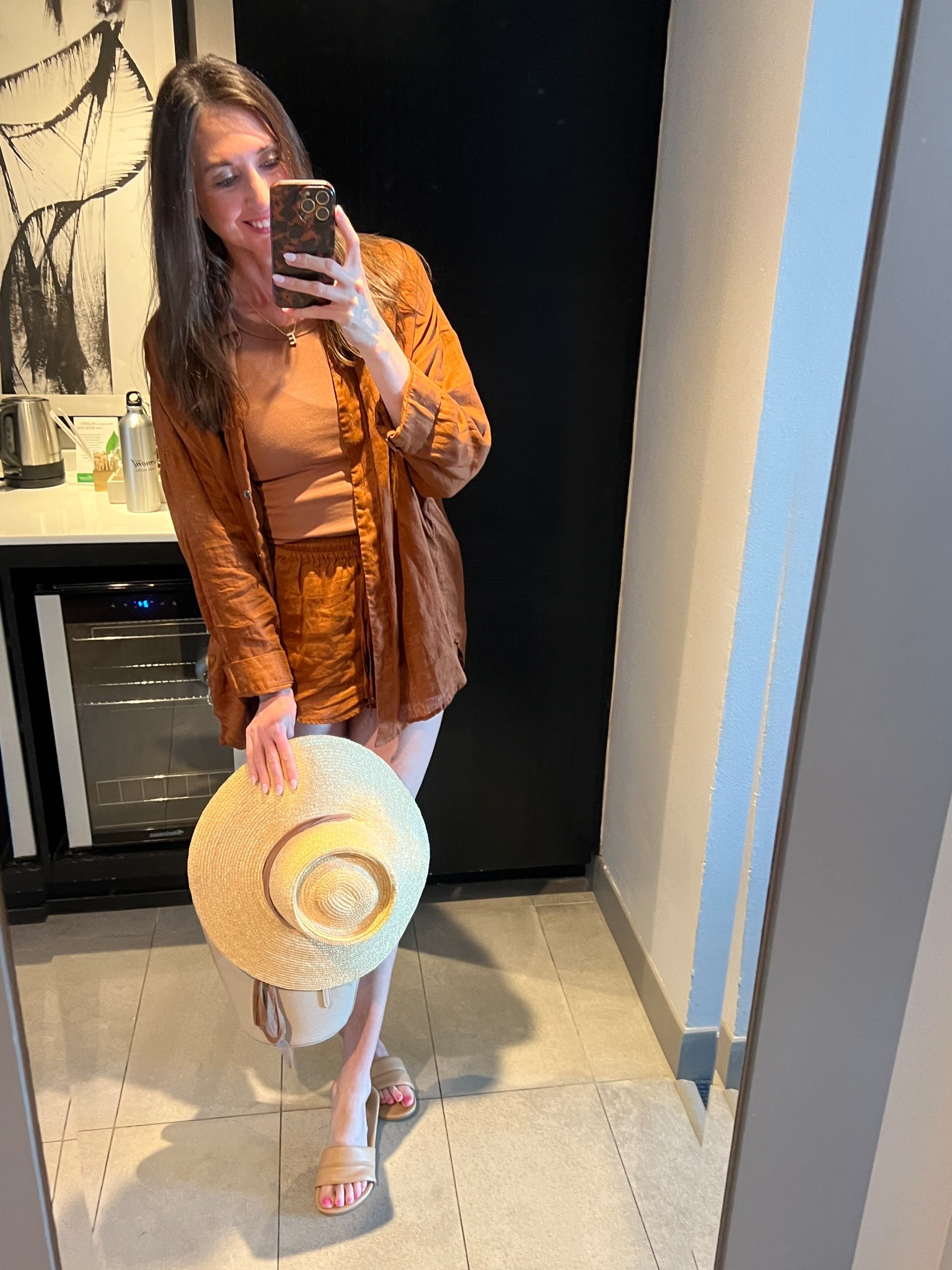 XS/S in top; S in shorts. 🤎

#LTKSeasonal #LTKTravel #LTKOver40