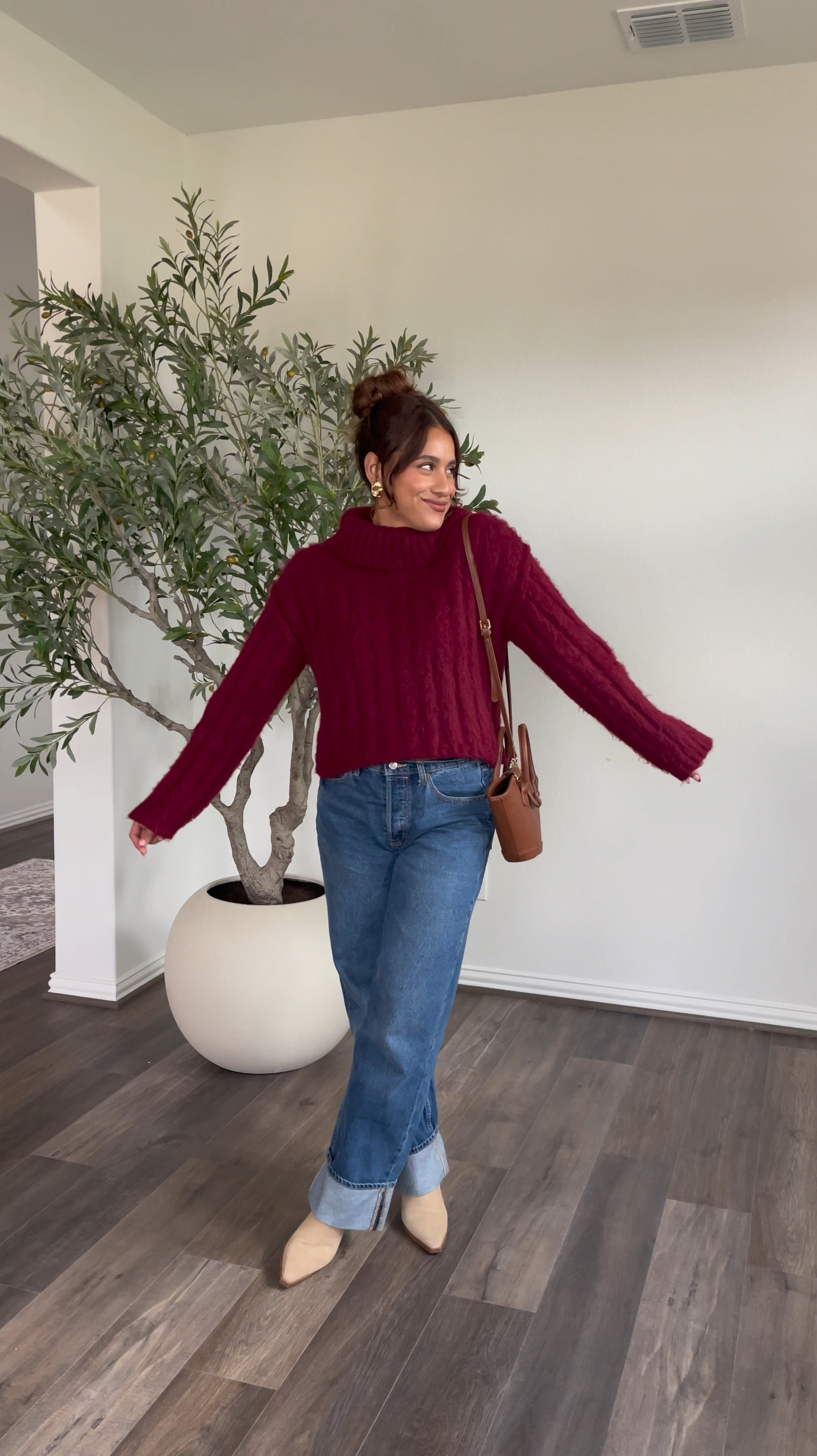 Perfect comfy holiday outfit 💋

#LTKHoliday #LTKSeasonal #LTKFindsUnder50