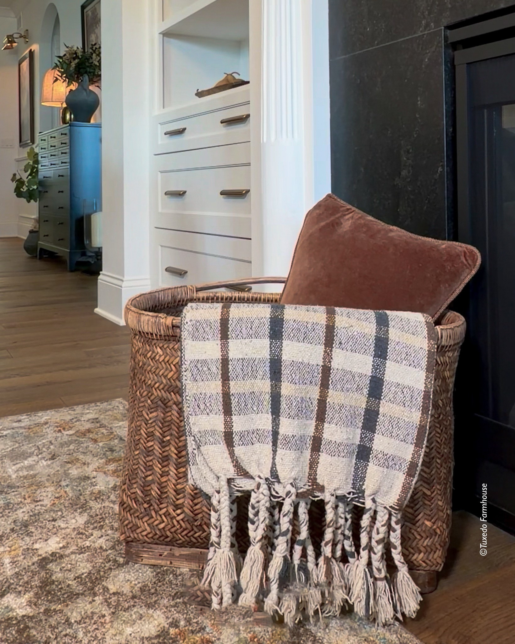 This floor basket is 48% off, the pillow is 10% off and my fall rug is 47% off on Wayfair’s Labor Day Sale.

#LTKSeasonal #LTKHome #LTKSaleAlert