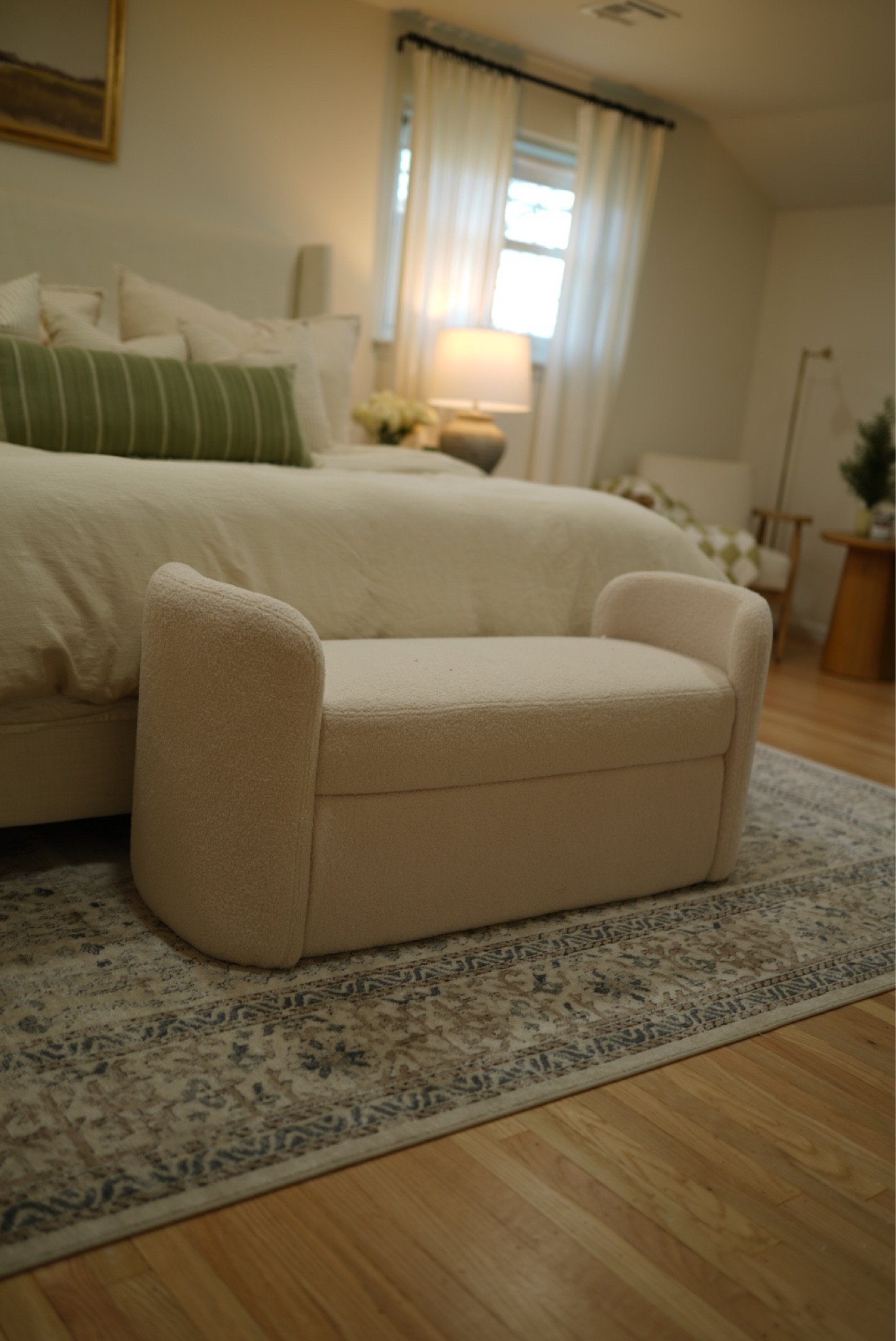 This bench is perfection
Sherpa bench 

#LTKhome