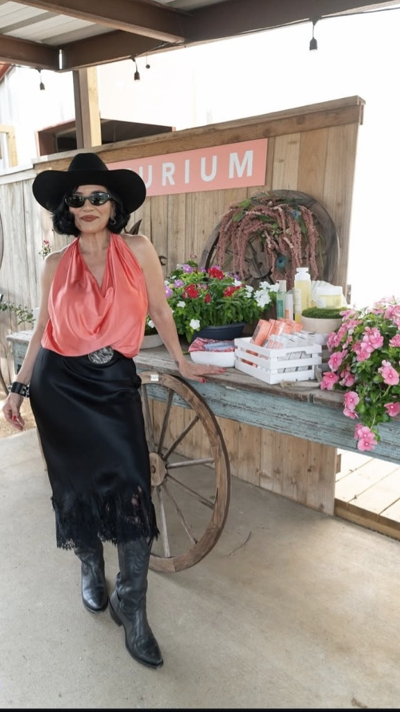 Coral, cowboy boots, sunshine and a whole lot of Texas, Yeehaw 🤠 
Today’s mantra, say it with me: I welcome joy, adventure, and beautiful moments into my life every day.

#LTKOver40 #LTKootd #LTKdayinmylife