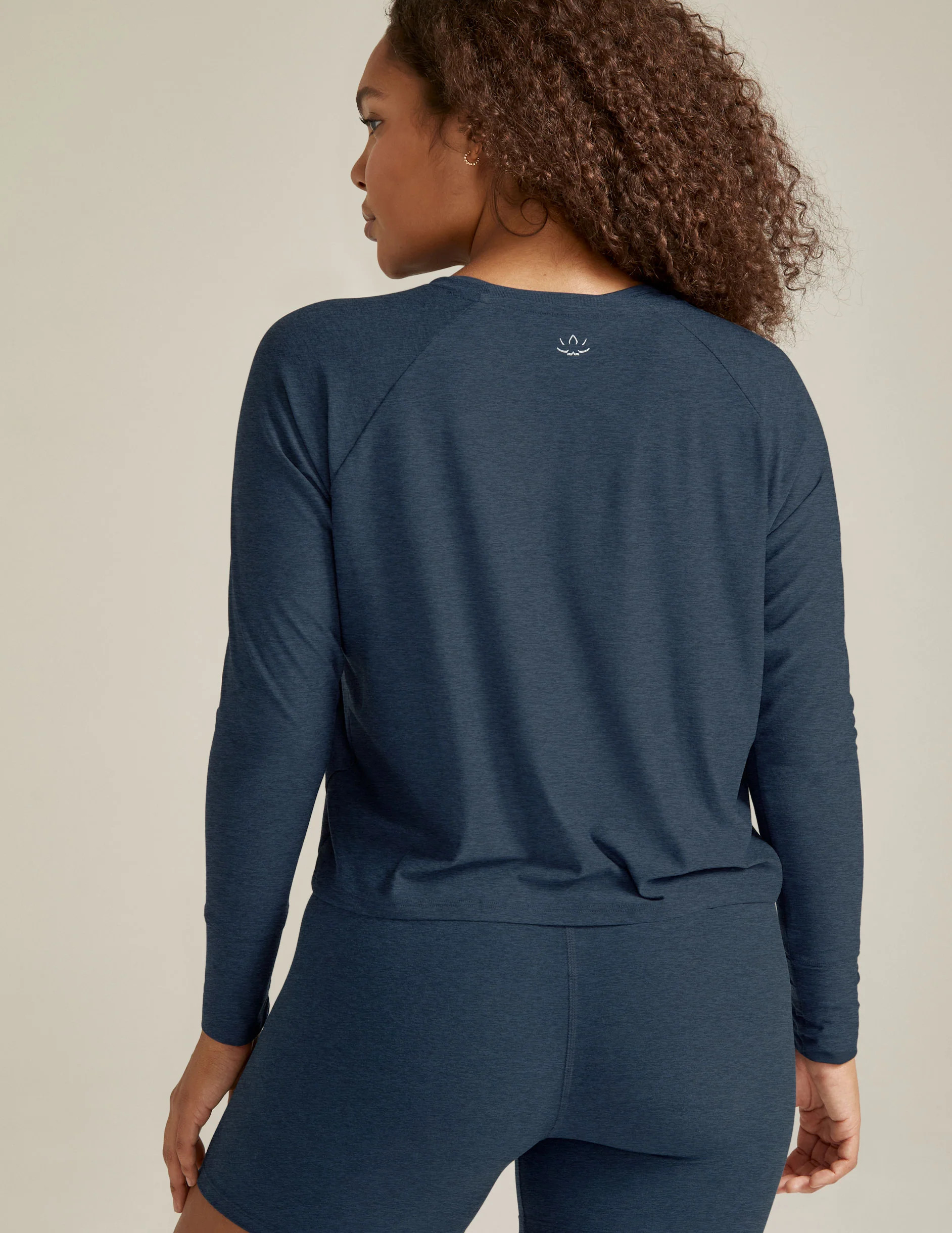 Featherweight Daydreamer Pullover | Beyond Yoga | Beyond Yoga