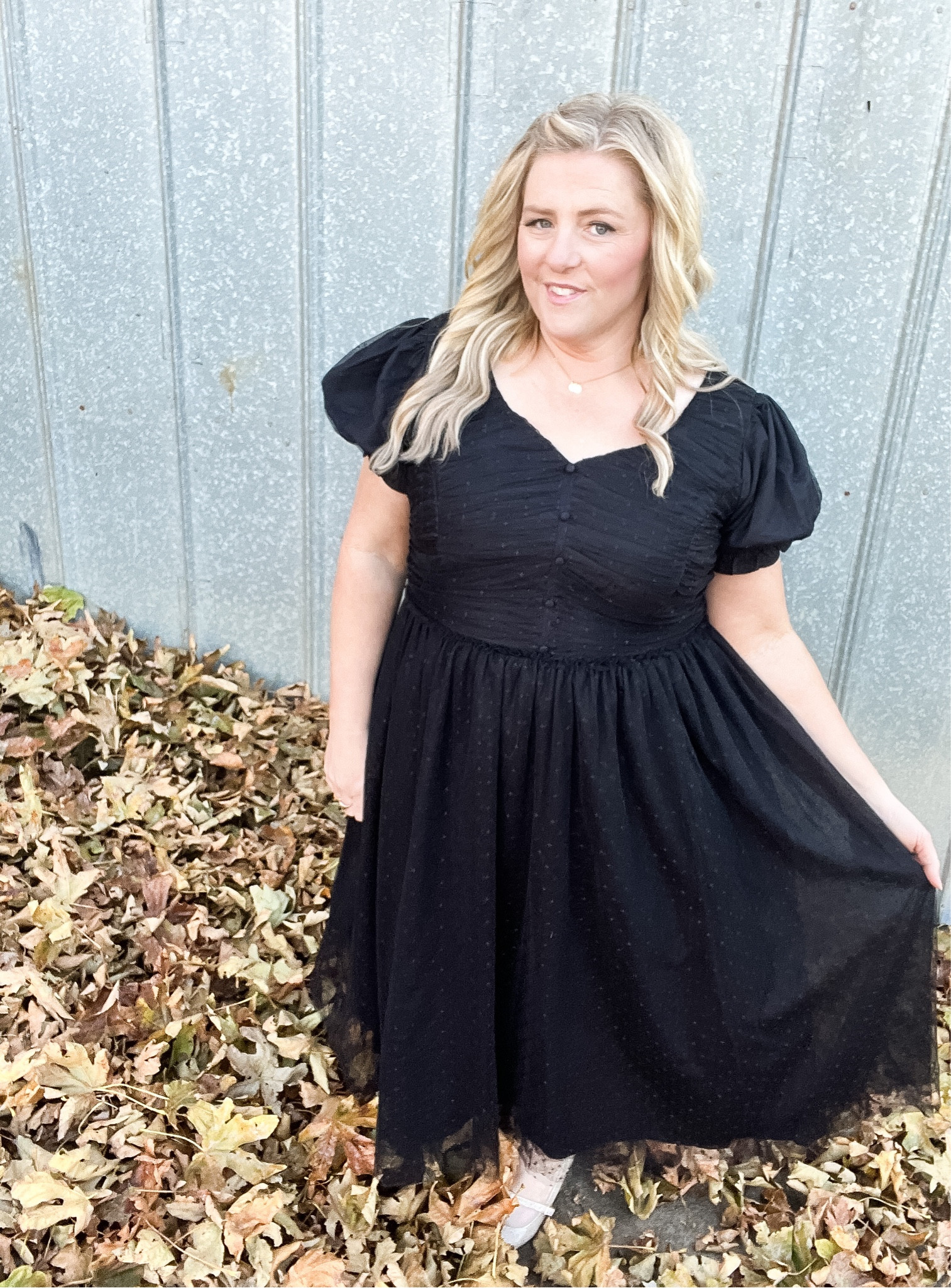 Ivy City Co
Gala Dress in Black

#LTKbeauty #LTKHoliday #LTKcurves