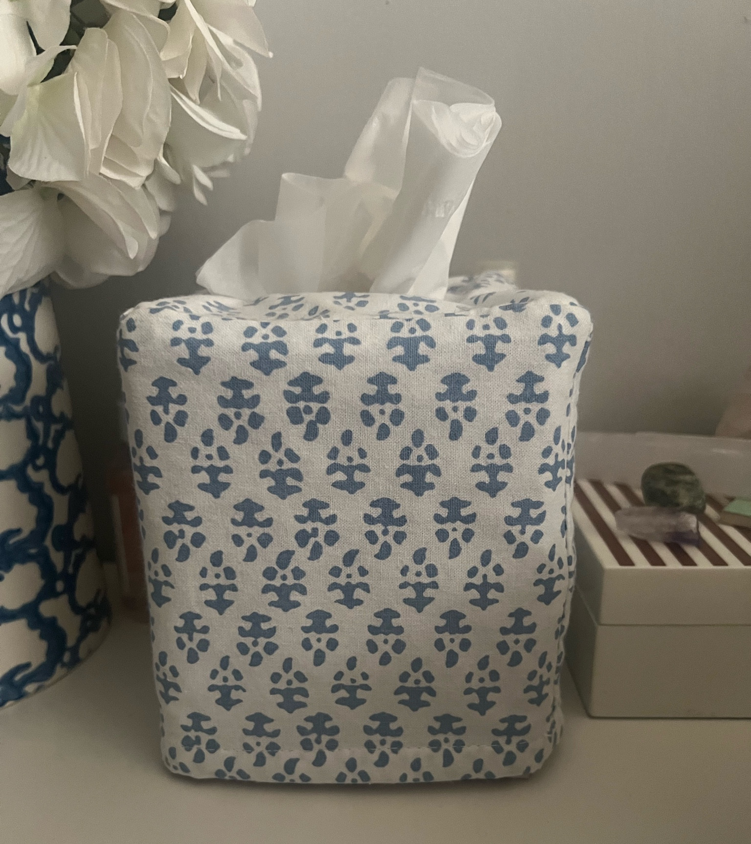 Home decor sale. Tissue box cover. 
.
.
.
… 

#LTKhome #LTKfindsunder50 #LTKsalealert