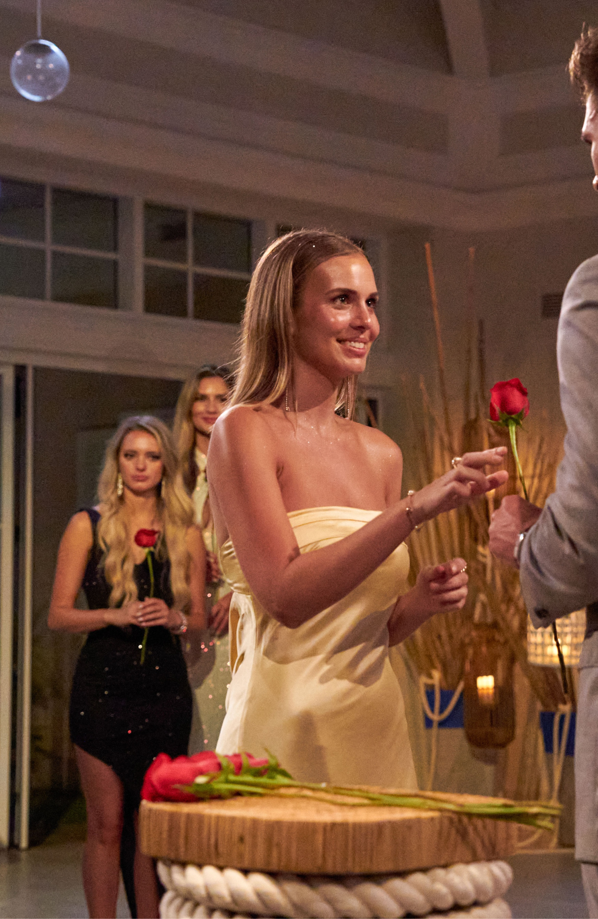 My FAVORITE dress that I wore all season long! It was so comfortable and I got a size SMALL.💛 the perfect summer dress

#LTKfit #LTKwedding #LTKSeasonal