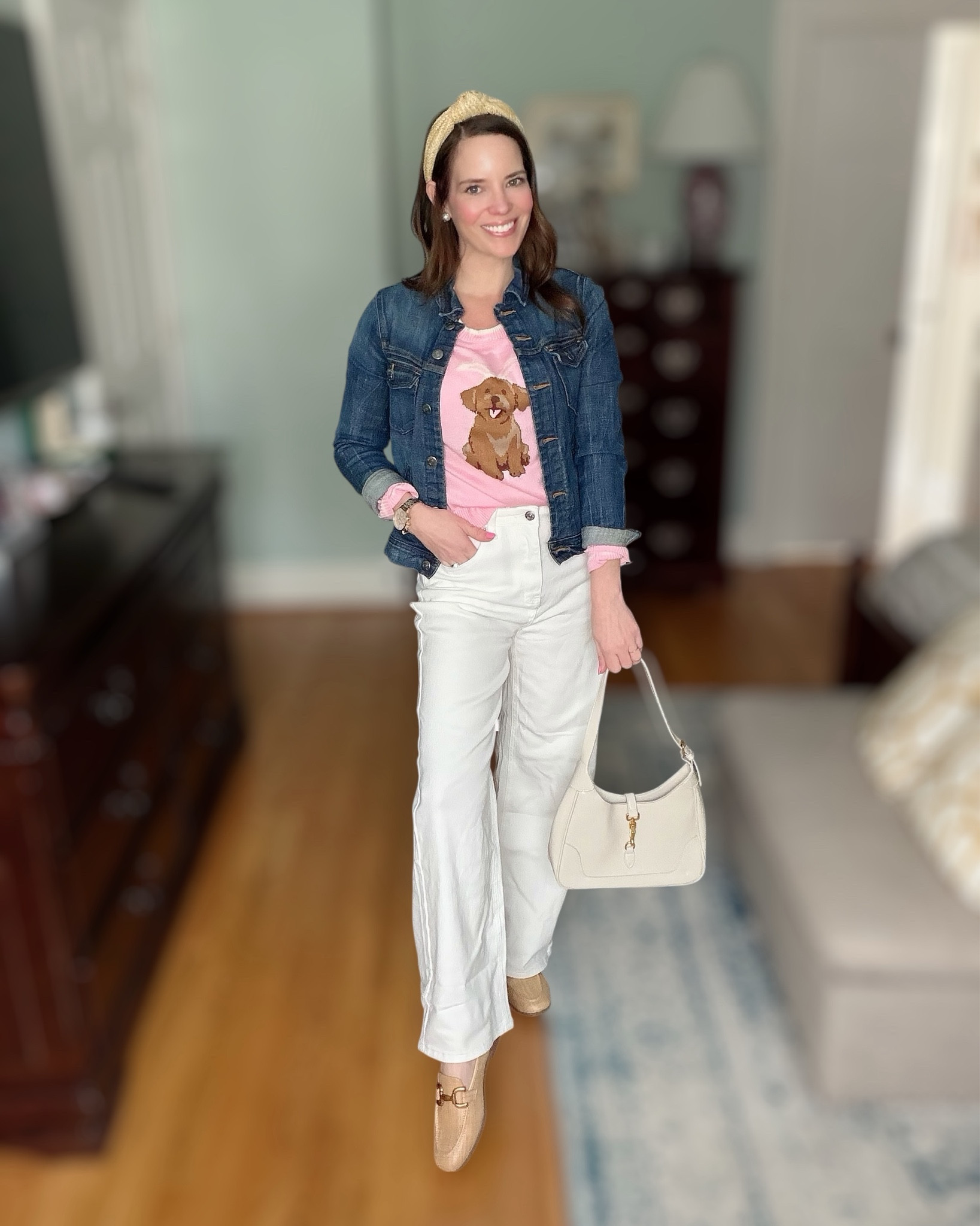 Pink Puppy Sweater & White Jeans 🐶🌸 Preppy Spring Outfit


The sweetest little spring look 🌸 This pink puppy sweater is such a fun, playful statement piece — perfect for Easter, brunch, or just adding a little happy to your everyday style. I paired it with crisp white jeans and classic tan loafers for a polished preppy vibe.

Layered with a timeless denim jacket for cooler mornings and finished with a raffia knotted headband and a neutral shoulder bag for that effortless, put-together feel. Feminine, classic, and so easy to wear 💕

spring outfit, Easter outfit idea, pink sweater outfit, preppy style, denim jacket outfit, white jeans look, classic spring style, casual chic outfit

#LTKootd #LTKPetite #LTKOver40