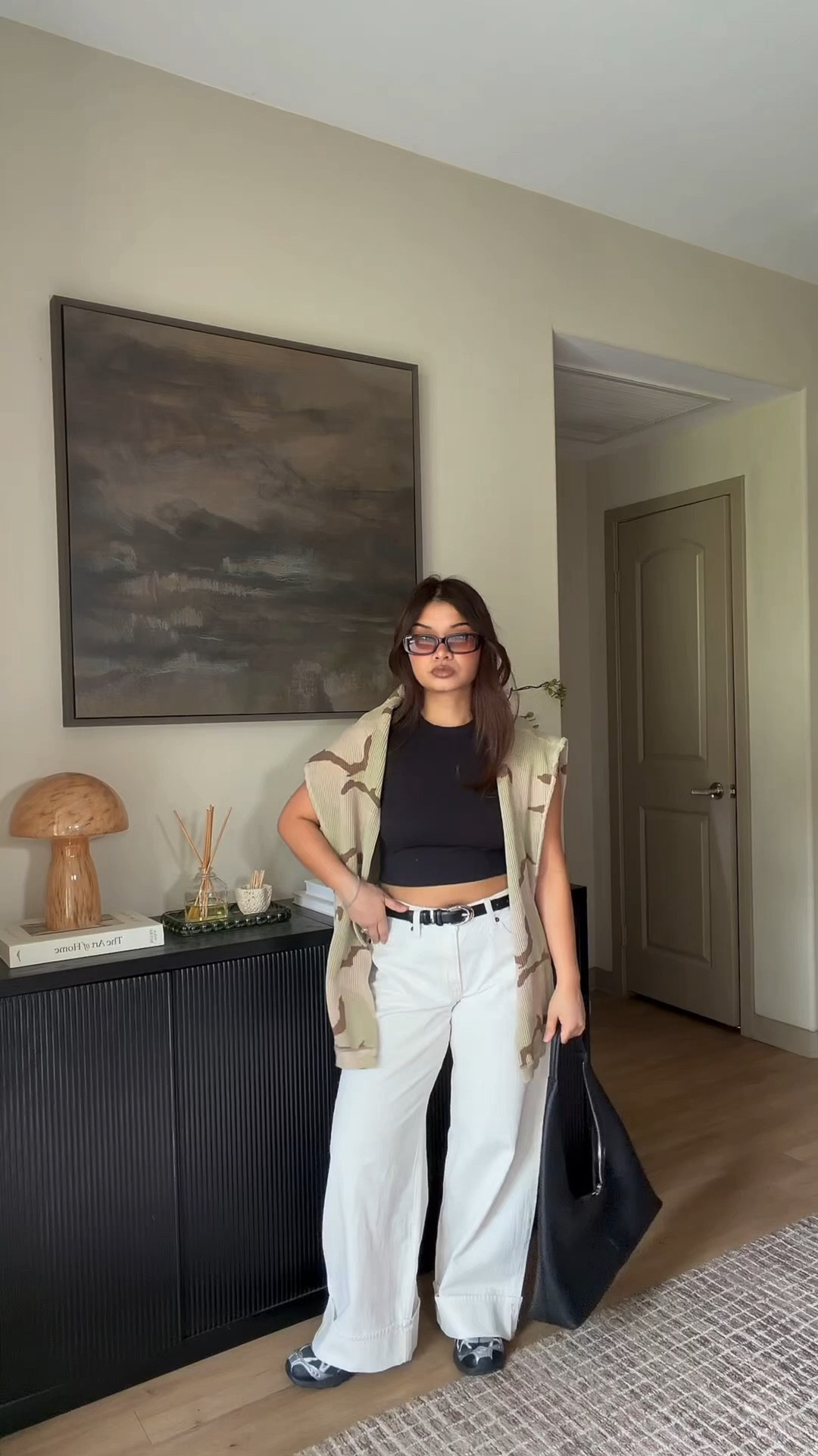 7 ways to wear white pants. Casual. Chic. Everything in between. 🤍 

#LTKootd #LTKgrwm #LTKPetite