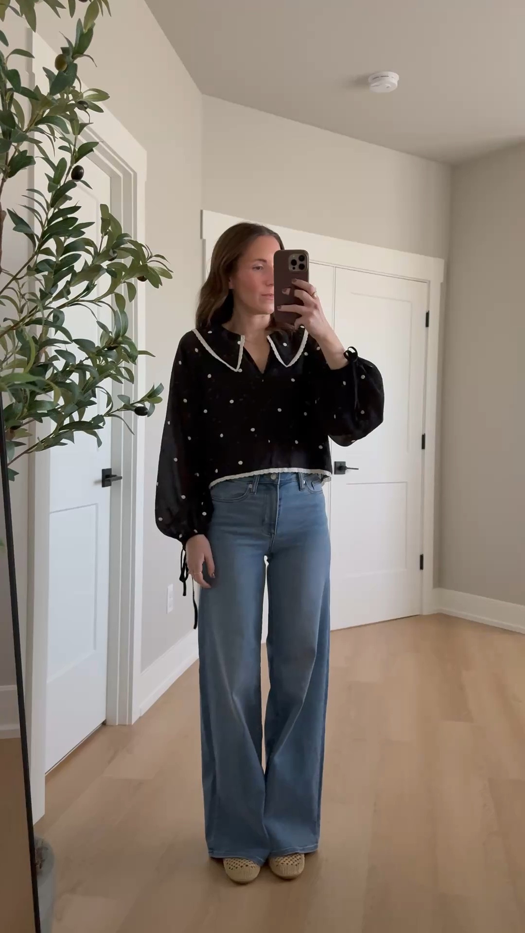 Teacher outfit idea 🍎 the cutest little polka dot top and the comfiest denim for a casual Friday

Teacher outfit idea, classroom style, teacher outfit, polka dot, target style 