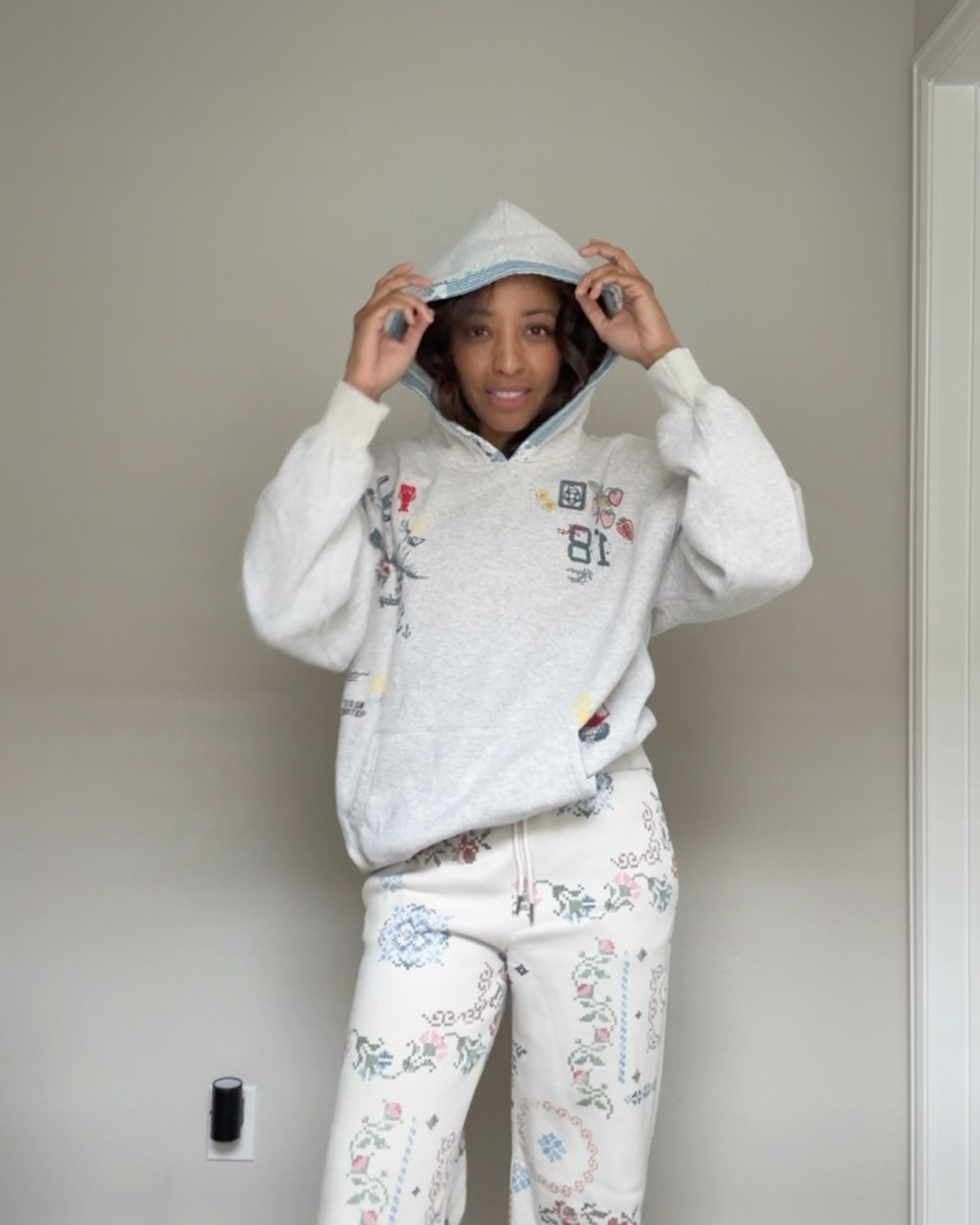 Truly the BEST pants!! VERY much tall girl friendly and so so soft. I’m wearing a Small/ tall in the sweats and a medium in the sweatshirt. 

#LTKTall #LTKOver40 #LTKootd