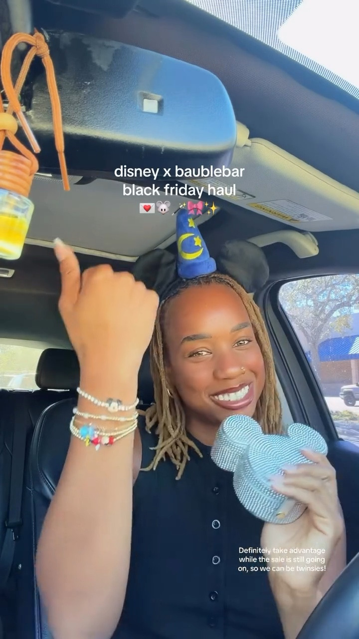 @disney x @baublebar Black Friday haul!!! 💌🐭🪄🎀✨

The event is running now until 12/02. They have $10 stacking bracelets, 30%off sitewide, and 20% off of custom gifts. 

I got the cutessst Disney character bracelet stacks and jewelry case. 🤩 

These items are really great gift ideas/stocking stuffers for your Disney loving friends! 🥰 #blackfridayhaul #baublebar #disneyhaul #disneycreator #disneyfinds #orlandoinfluencer #orlandocontentcreator #disney #gifted

#LTKHoliday #LTKSeasonal #LTKFindsUnder50