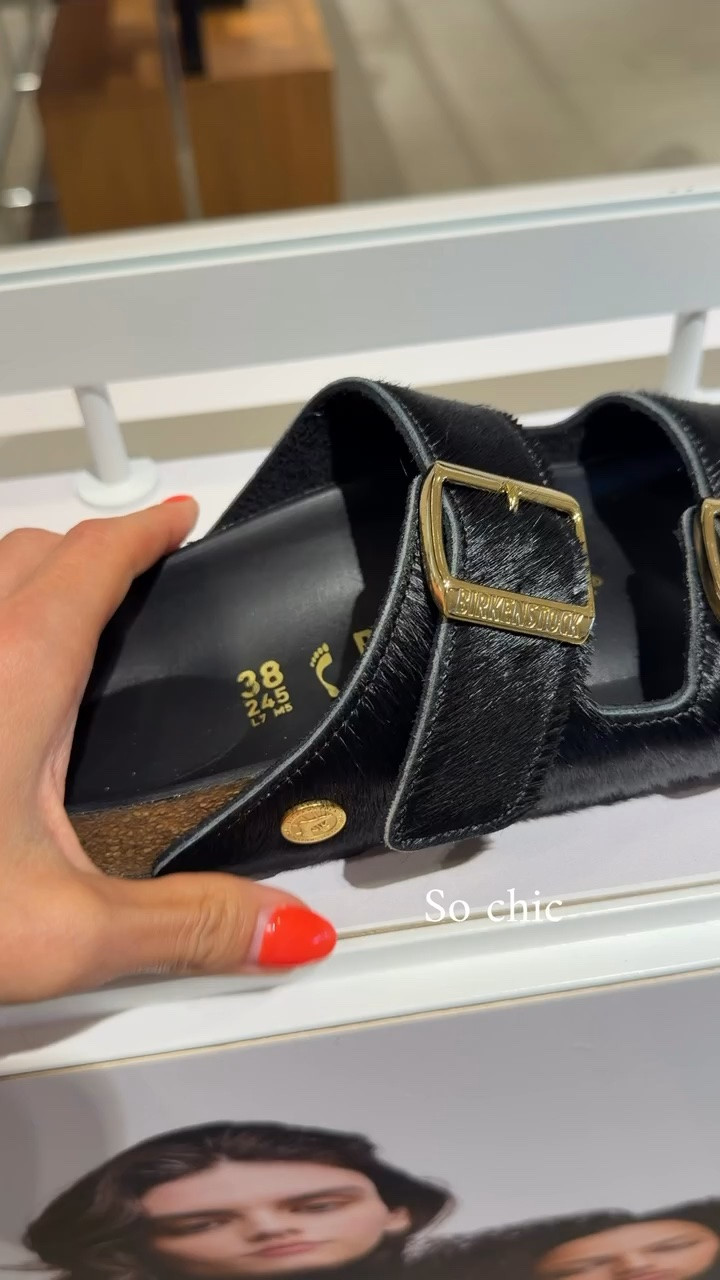 These black shearling sandals are such a fun fall update on a classic buckle sandal. I love the texture with the gold hardware, and they give simple denim or casual dresses a little more personality without sacrificing comfort.

black sandals, shearling sandals, buckle sandals, fall shoes, comfortable sandals, casual fall style, textured shoes, gold hardware, everyday footwear, women’s sandals, annabrstyle

#LTKTravel #LTKootd #LTKdayinmylife