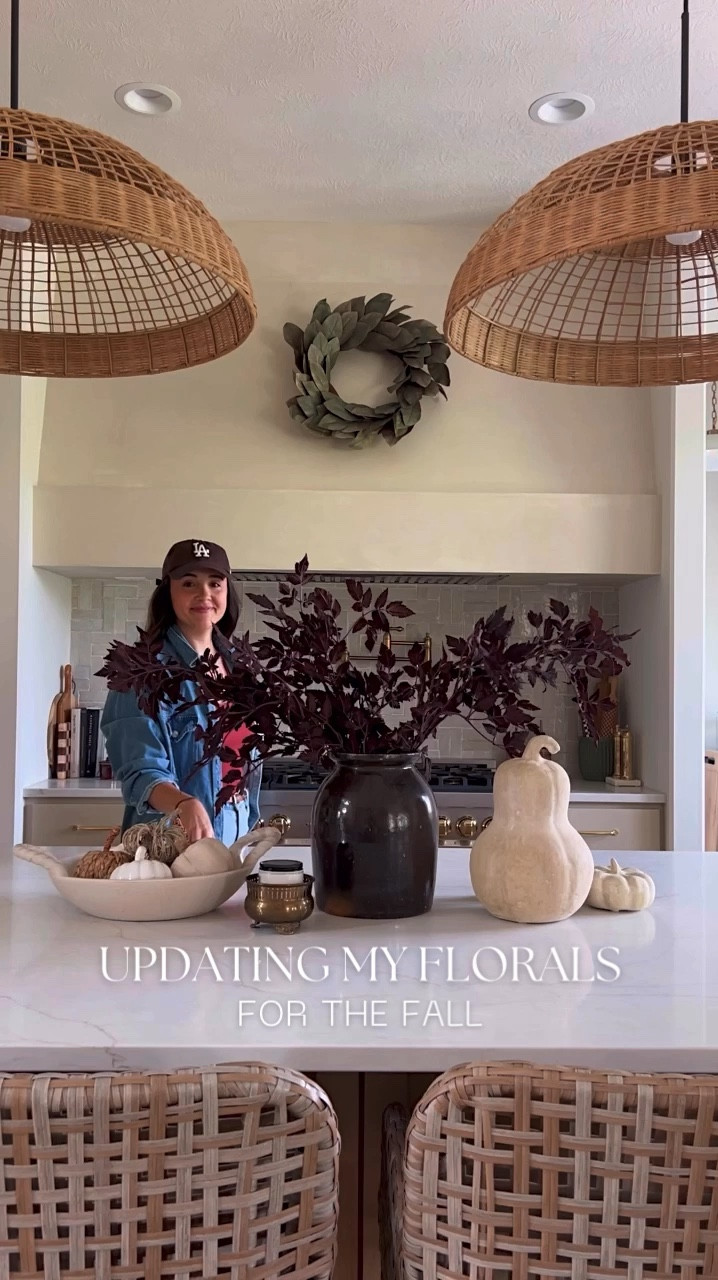 Making small decor updates for the 2024 Fall season!! 😍😍🍂🤎🍁 

Afloral
Pottery Barn
Fall home decorr

#LTKFindsUnder50 #LTKHome #LTKStyleTip