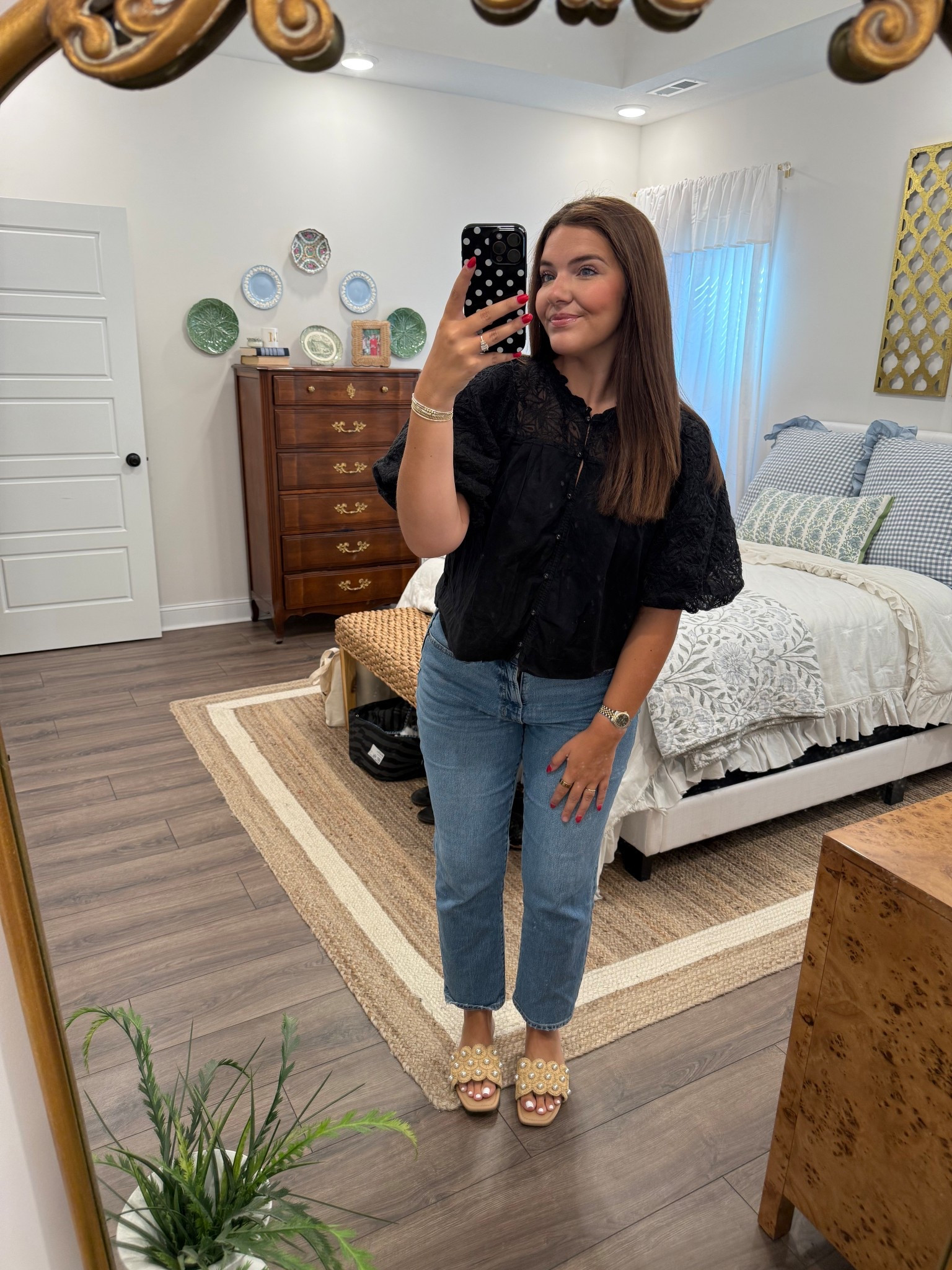 Simple work outfit! Linking similar black blouses🖤👏🏻