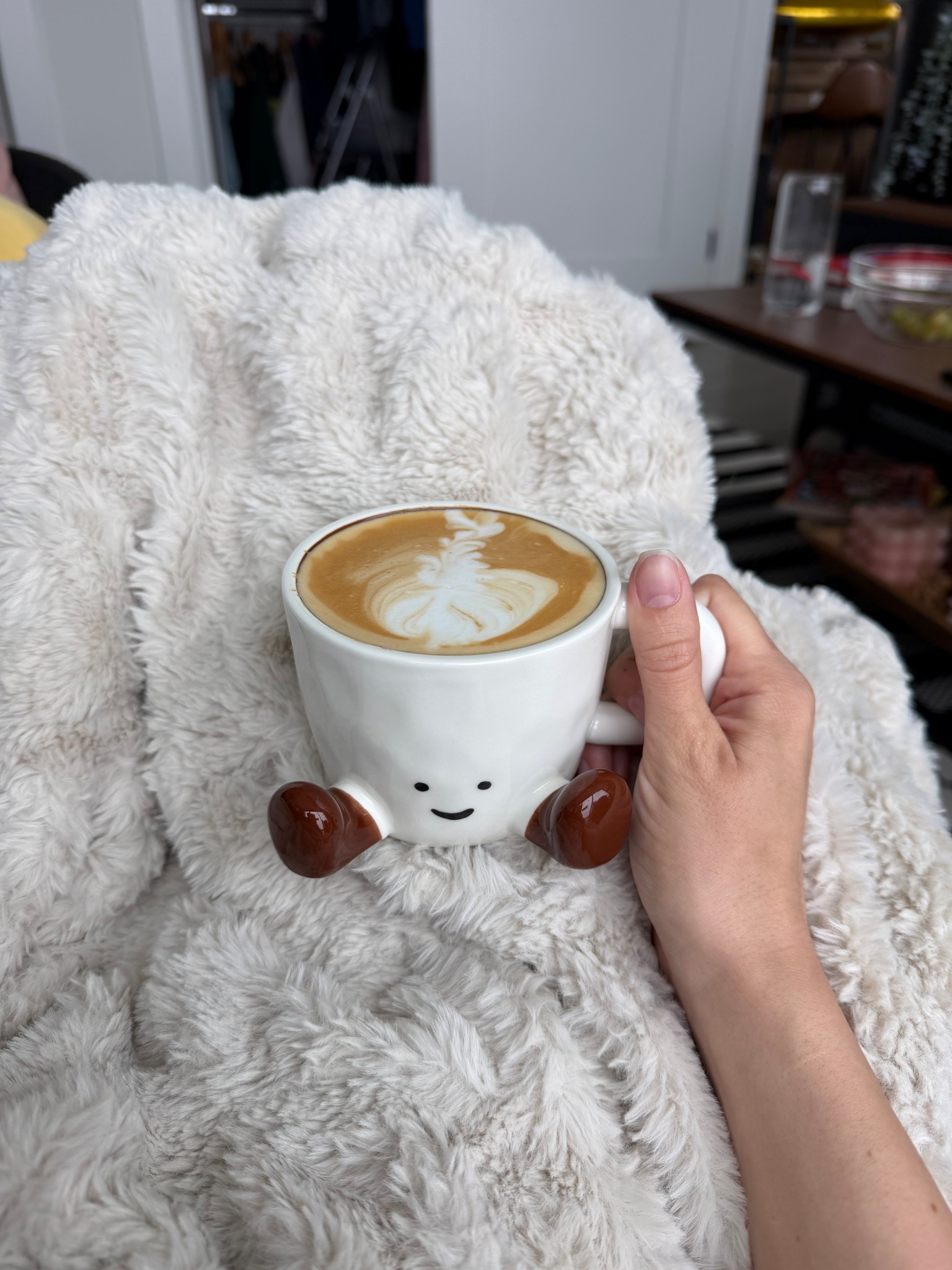 jellycat themed ceramic coffee mug & fuzzy lola blanket 🧸☁️ 

#LTKdayinmylife #LTKselfcare #LTKmorningroutine