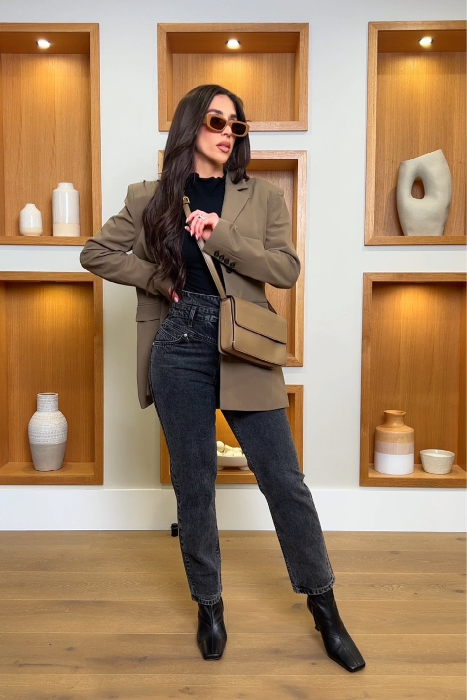 Classy casual ootd #revolve #zara #blazer #mango #bodysuit 