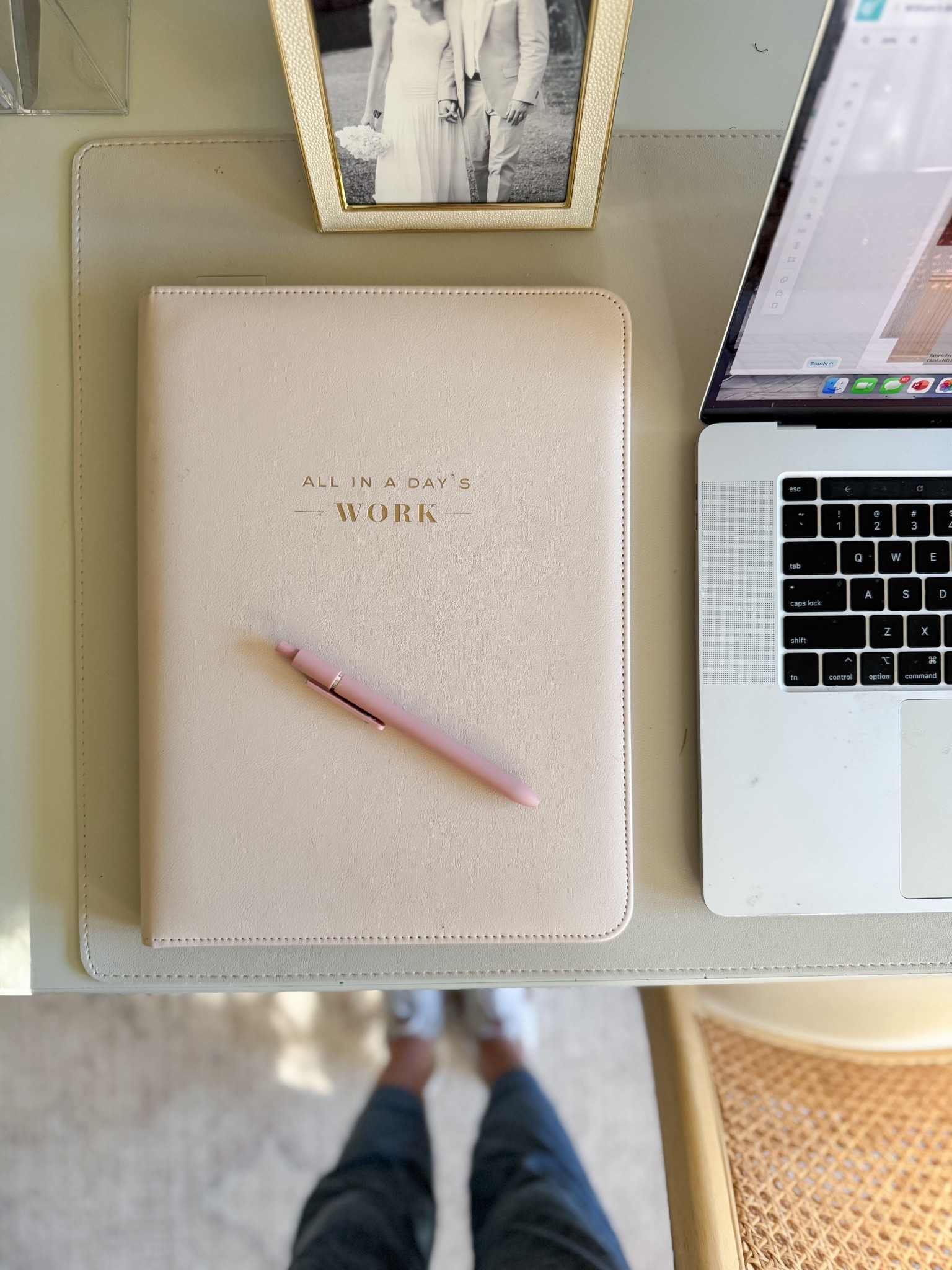 Desk essentials from Amazon

#LTKSaleAlert #LTKHome #LTKOver40