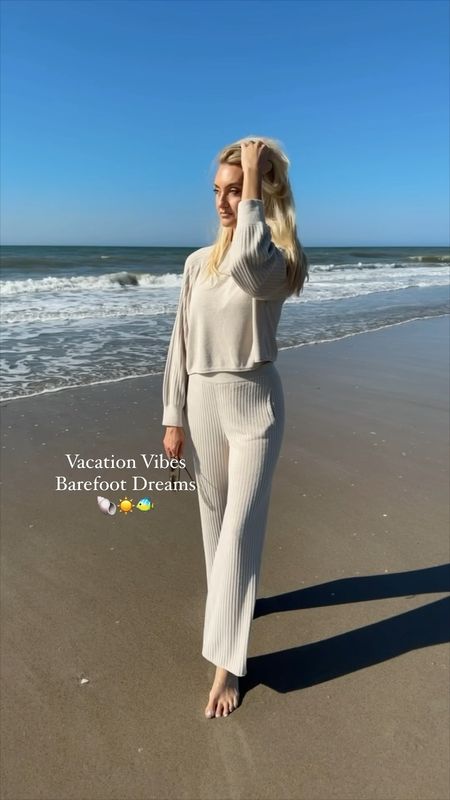 There’s nothing better than your comfy cozies and no one does it like @barefootdreams ☁️ comment COMFY for links to these amazing Spring New Arrivals 🩷🐚 Whether you are looking for the perfect robe that makes you feel like you’re wrapped in a warm hug or an adorable ribbed lounge set to wear to lunch/brunch Barefoot has the perfect look for you! I am linking all of these in the @shop.ltk app here 

#LTKVideo #LTKSeasonal