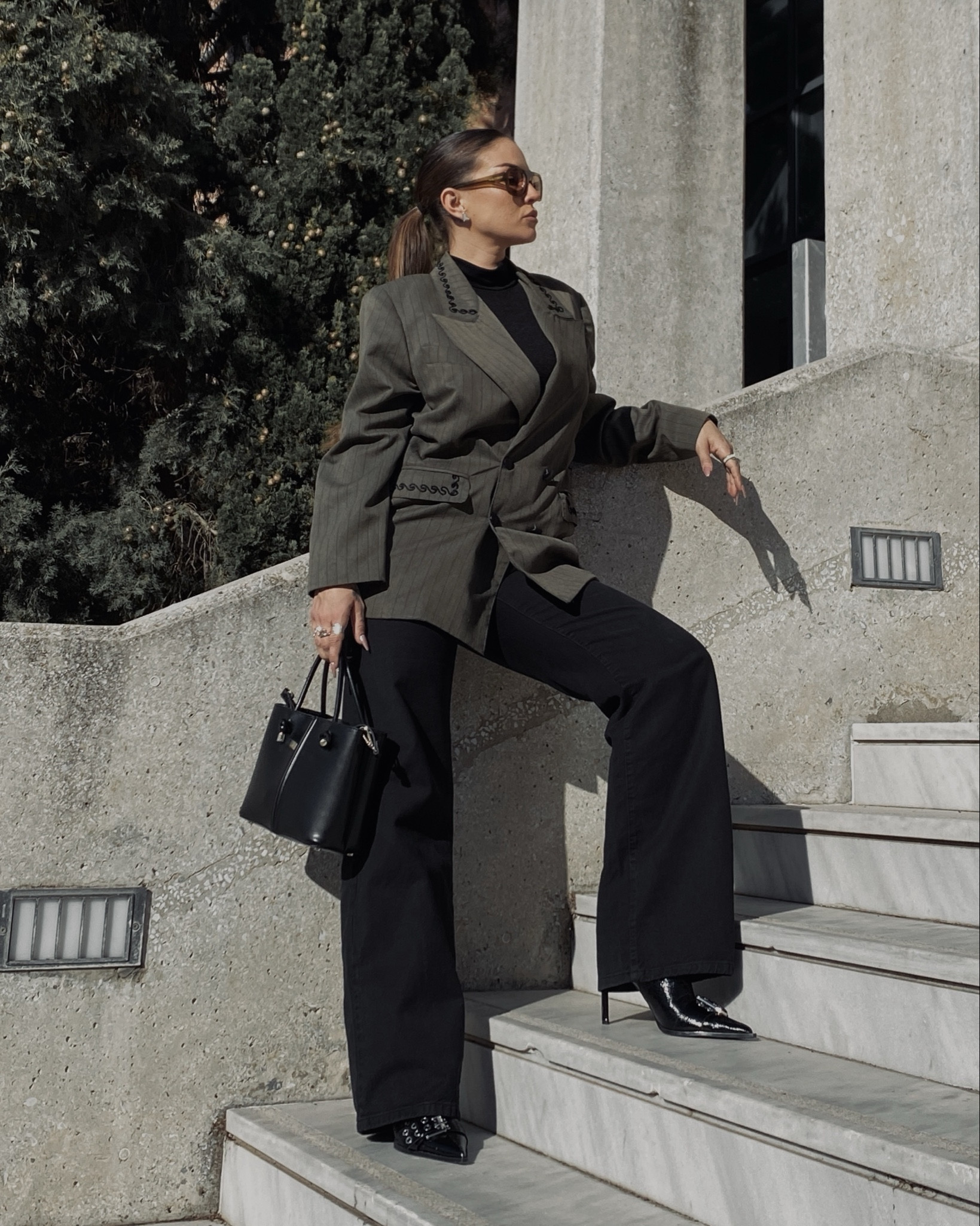 In love with this look ❤️‍🔥

IG:anaisrourou 

Blazer, classy blazer, blazer outfit , winter outfit inspo, aesthetic outfit, black bag, neutral tones outfit, minimal outfit, minimal look, minimal fashion style, minimal street wear, chic outfit, classy winter look, classy street style

#LTKfindsunder50 #LTKMostLoved #LTKeurope