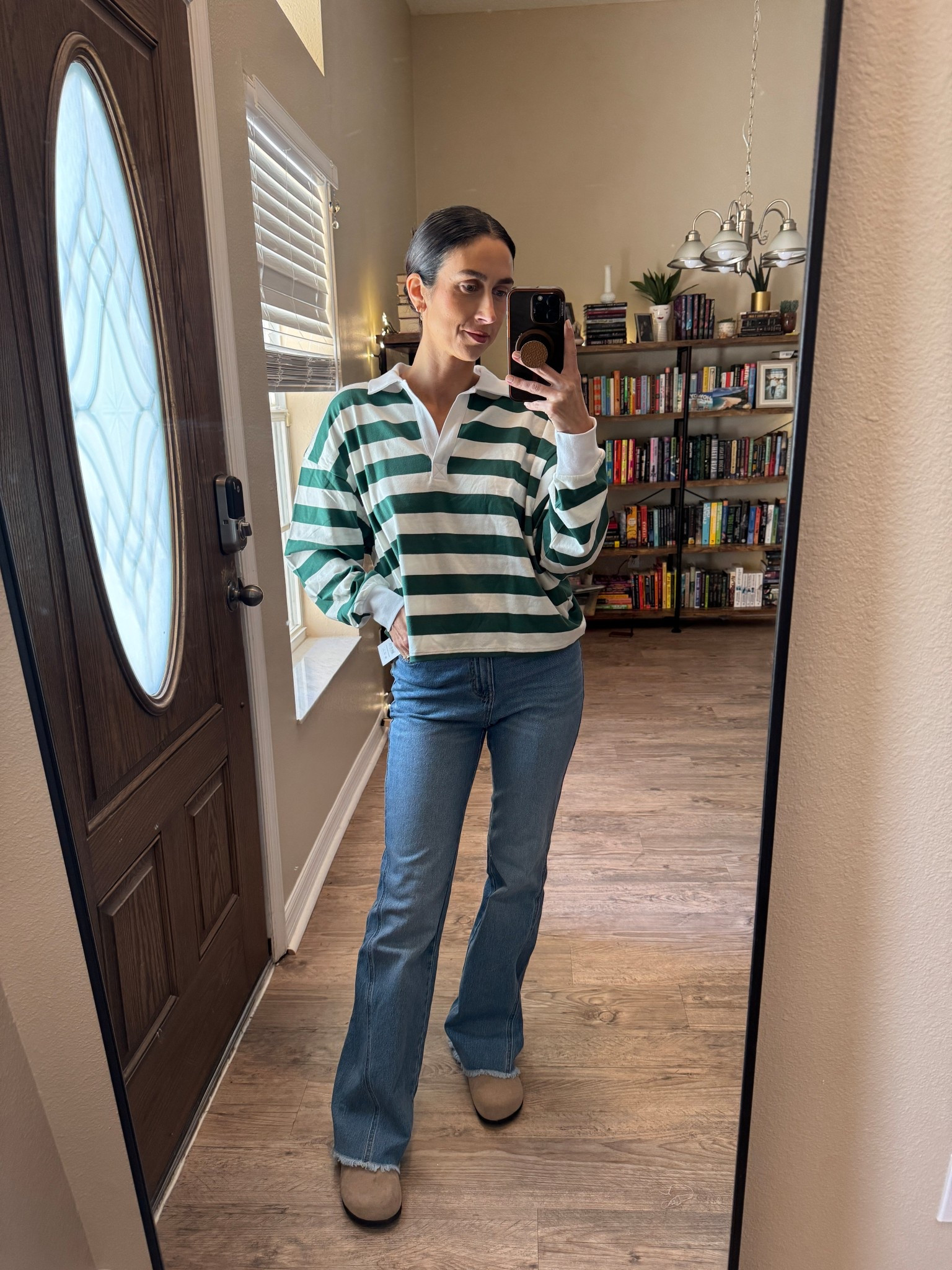 Top size S
Jeans size 2, they run slightly big 

#LTKStyleTip #LTKFindsUnder50