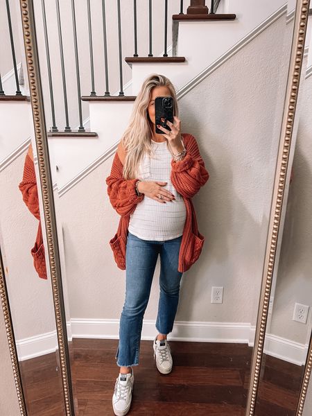 Shop today’s look! 

Chunky cardigan | maternity fashion | maternity jeans | fall fashion | fall maternity fashion | layering pieces 