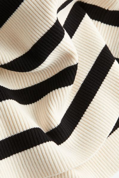 Ribbed tube dress | H&M (UK, MY, IN, SG, PH, TW, HK)