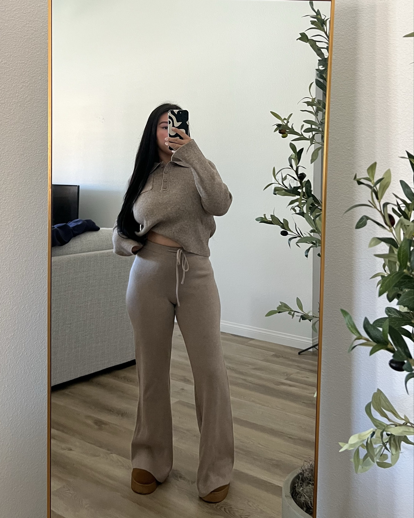 So cozy, so soft🤎

#LTKSeasonal #LTKootd #LTKFindsUnder50