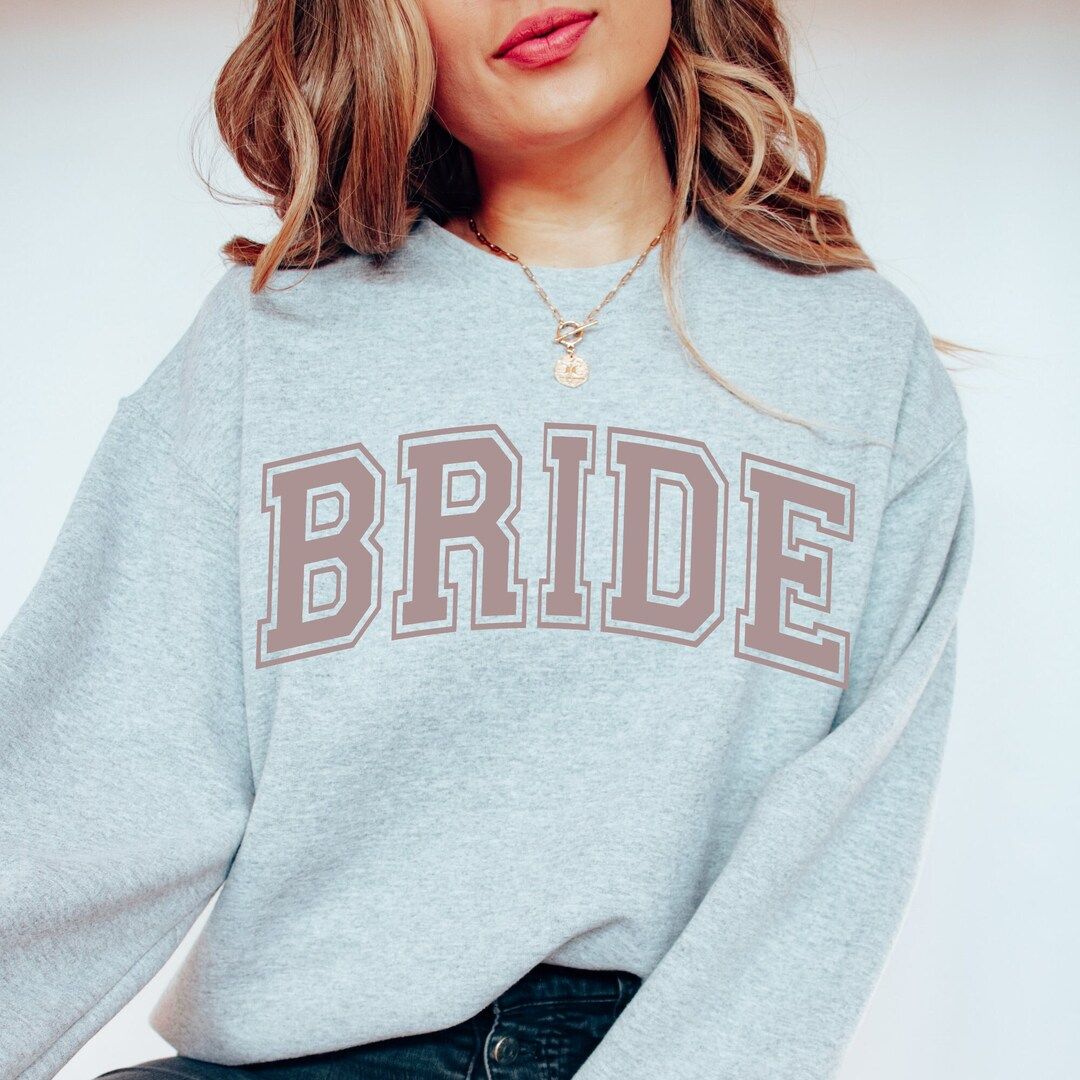Retro Custom Bride Sweatshirt Personalized Mrs Crewneck - Etsy | Etsy (US)