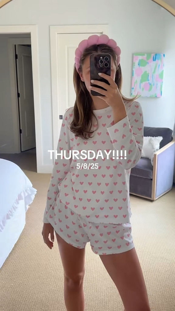 5/8/25!!! Work day in my life for @annakatherine & getting some things done at home !!! 

Morning routine, morning aesthetic, skincare, skincare routine, spring bedding, work day in my life, day in the life, watch now

#LTKFindsUnder100 #LTKSeasonal #LTKFindsUnder50