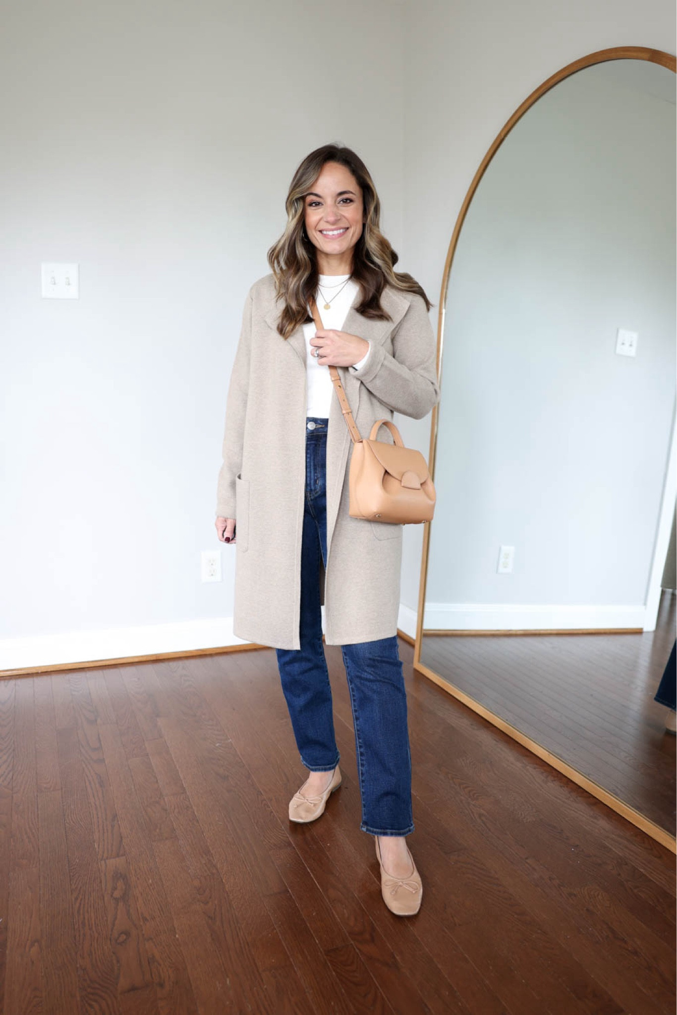 2024 fall casual capsule series: dark wash jeans!

Long cardigan (j.crew): xxs in Heather Birch 
White t-shirt (gap): xxs 
Dark wash jeans (quince): 24, 26” inseam 
Tan bag is from Polene, the un nano in textured tan 

My measurements for reference: 4’10” 105lbs bust, waist, hips 32”, 24”, 35” size 5 shoe. 25” inseam measurement to my ankle bone.
