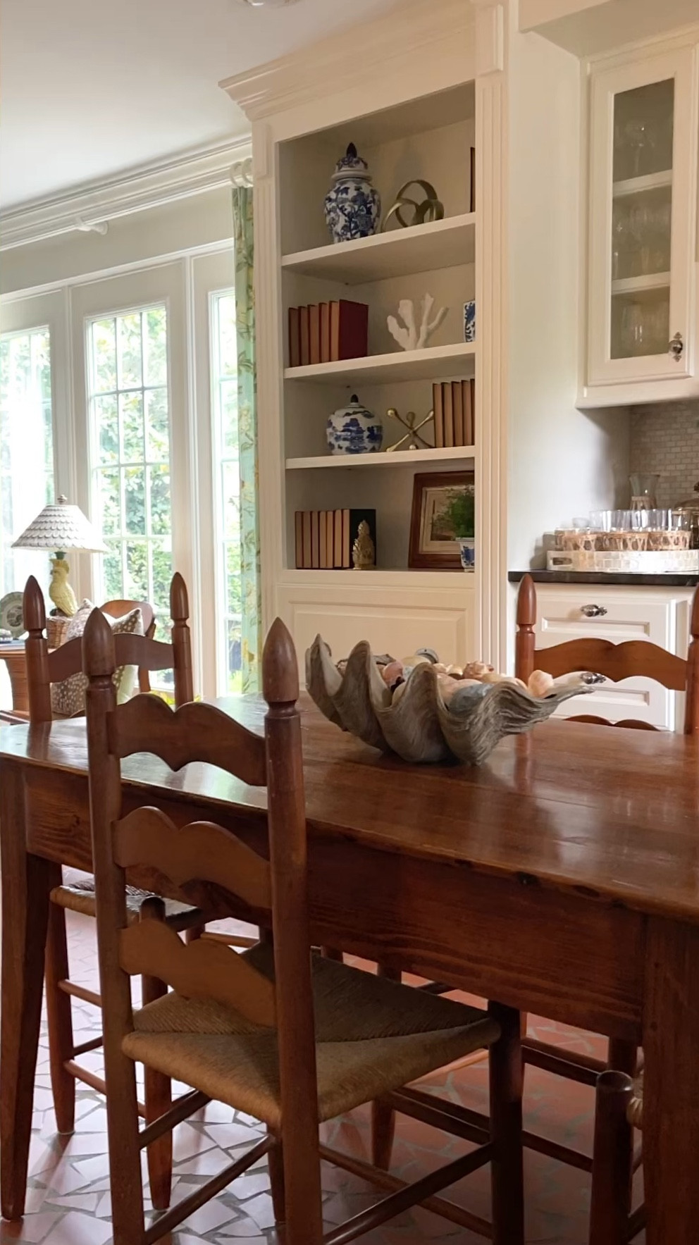 Cheers to the weekend! 💙

#LTKVideo #LTKHome #LTKStyleTip