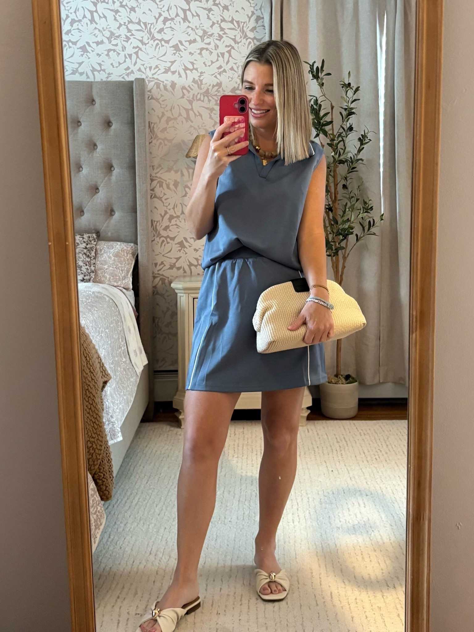 Lounge set! Wearing size small. Color is beautiful. 🤩

#LTKootd #LTKfitnessgoals #LTKPetite